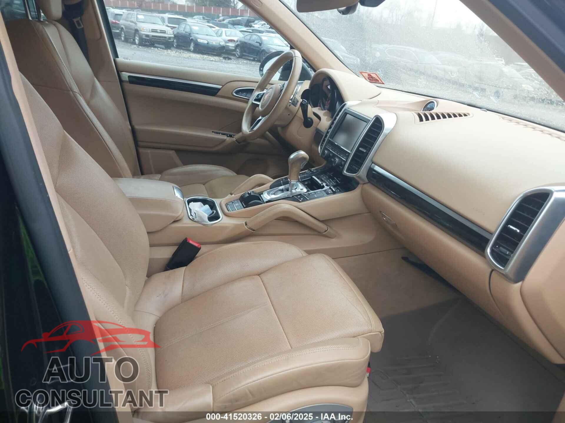 PORSCHE CAYENNE 2016 - WP1AA2A28GLA06519