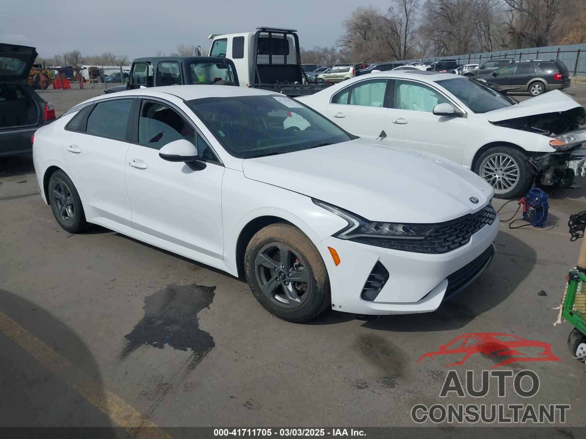 KIA K5 2021 - 5XXG14J27MG046044