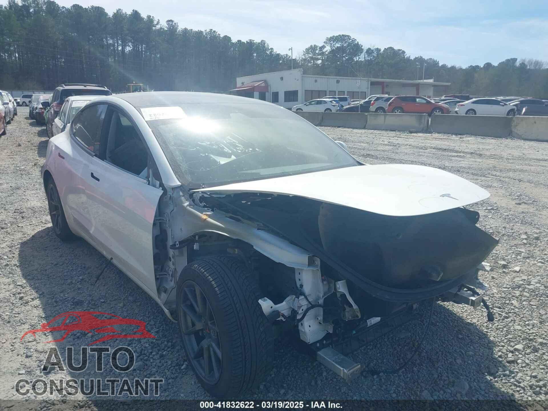 TESLA MODEL 3 2022 - 5YJ3E1EB0NF106570