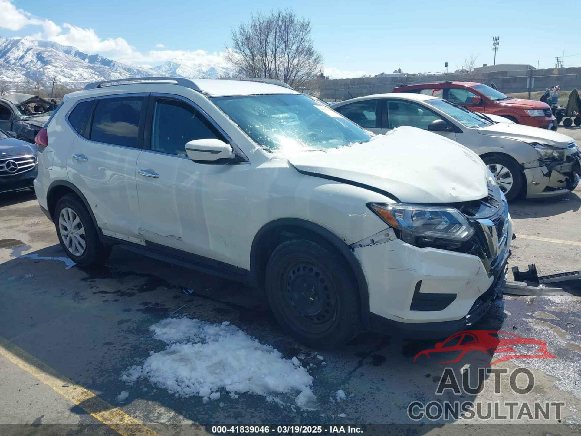 NISSAN ROGUE 2017 - 5N1AT2MM8HC777567