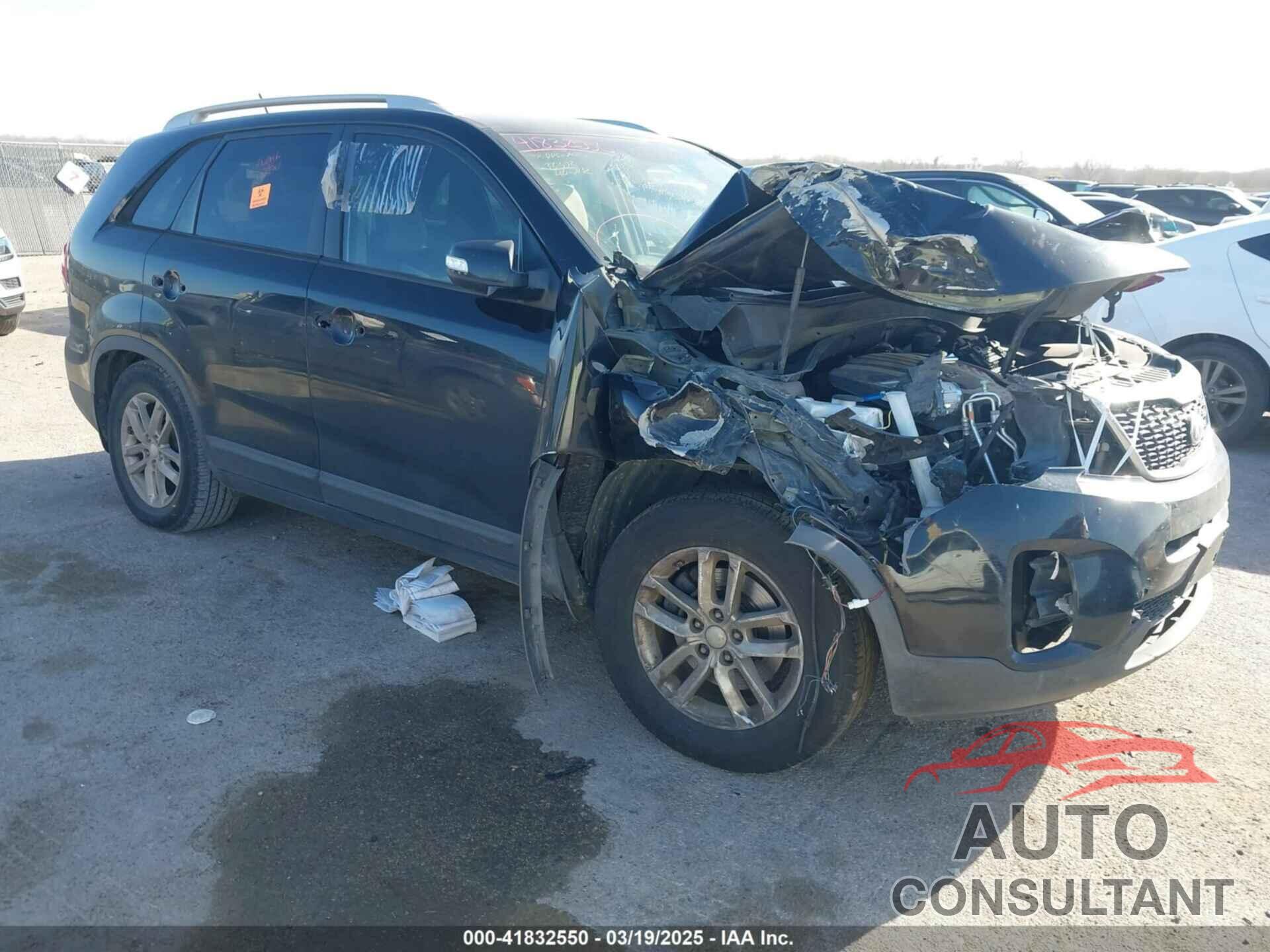 KIA SORENTO 2014 - 5XYKT4A79EG482567