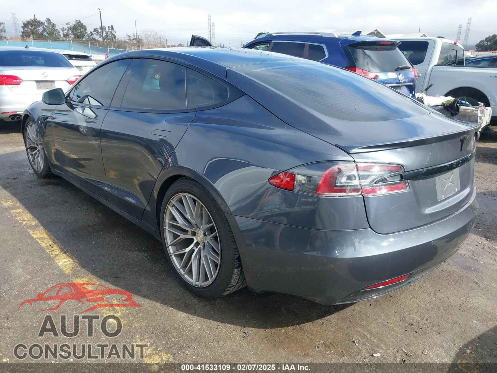 TESLA MODEL S 2017 - 5YJSA1E28HF202944