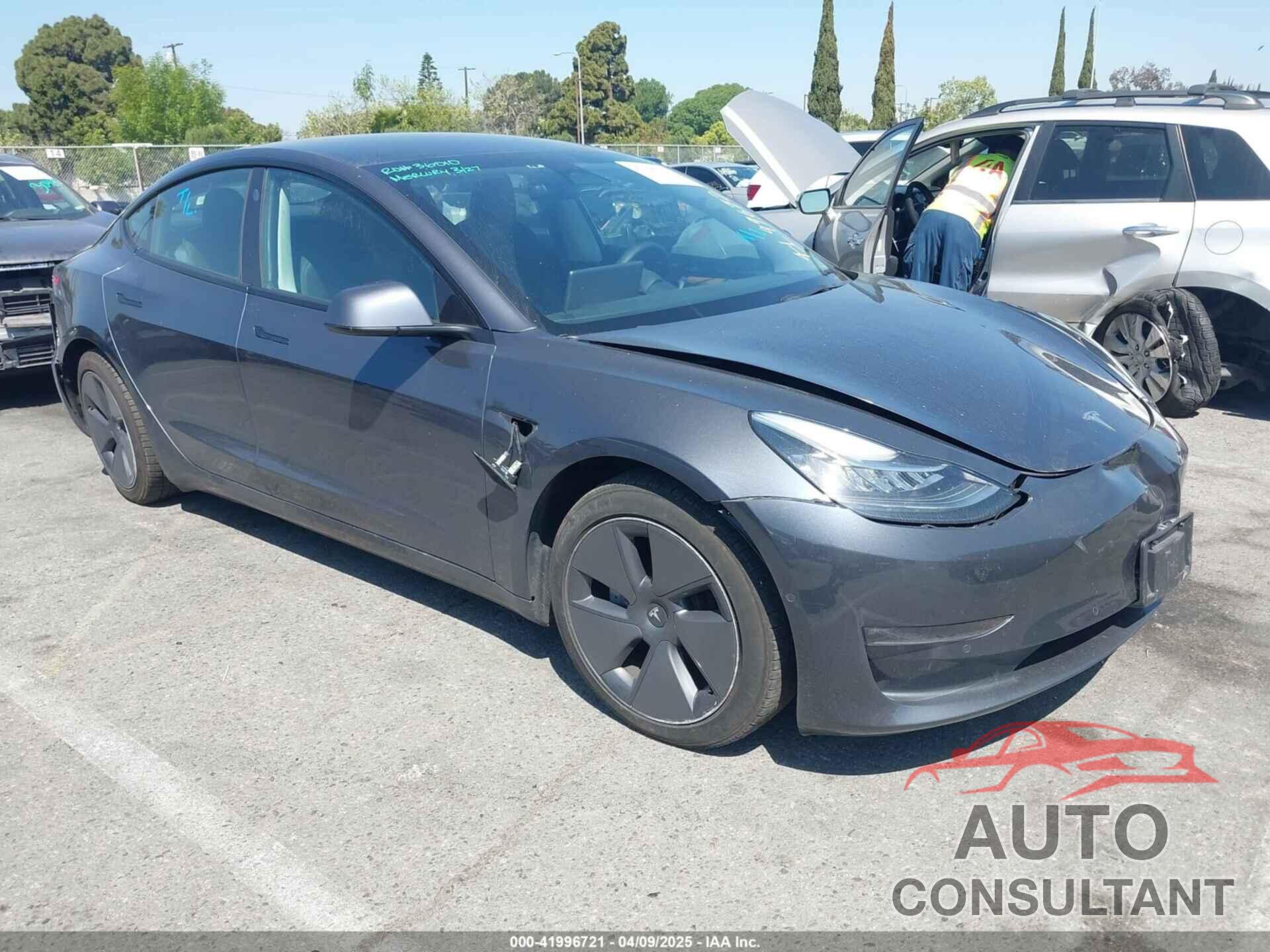 TESLA MODEL 3 2022 - 5YJ3E1EB8NF262310