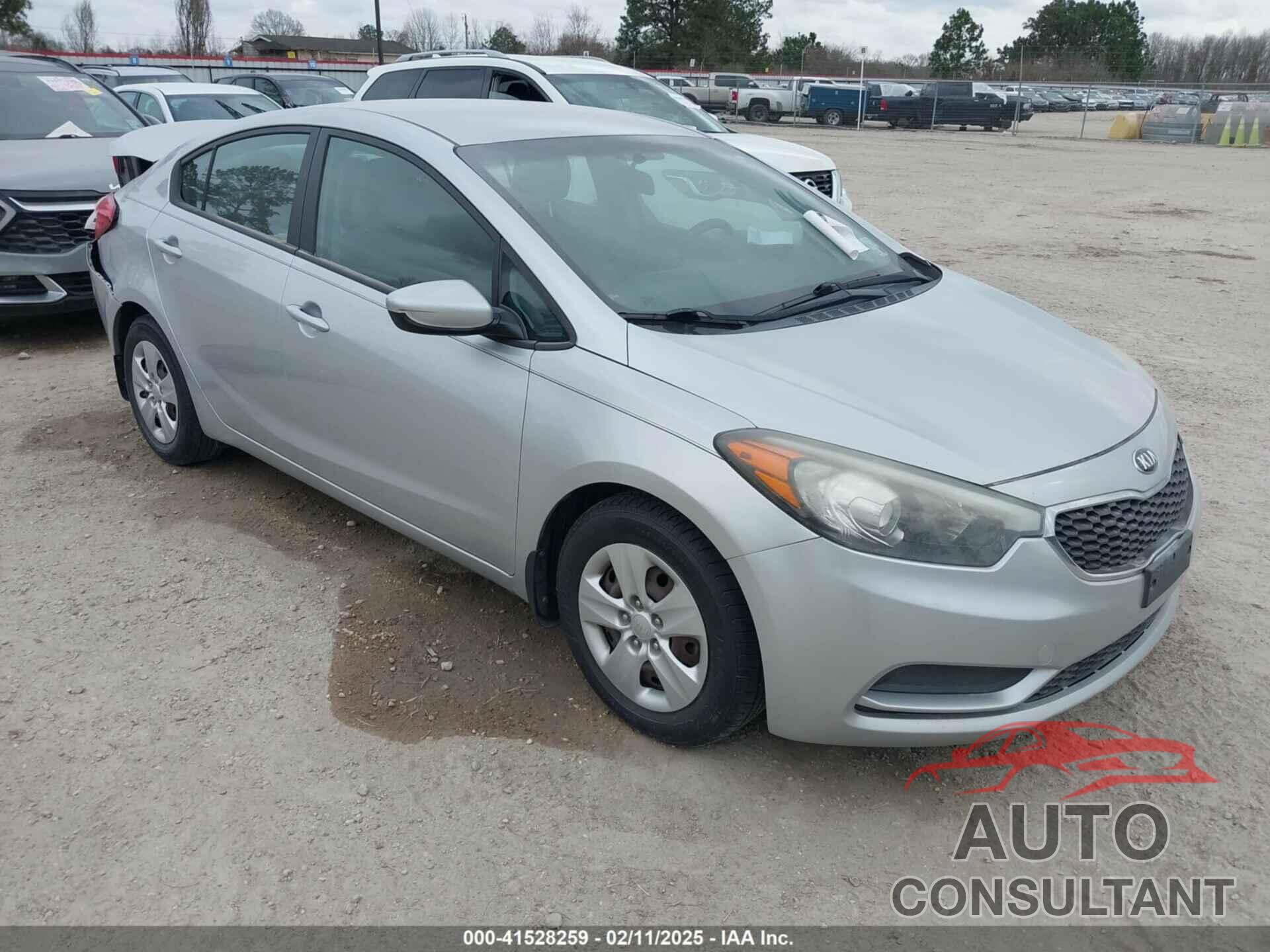 KIA FORTE 2016 - KNAFK4A65G5517934