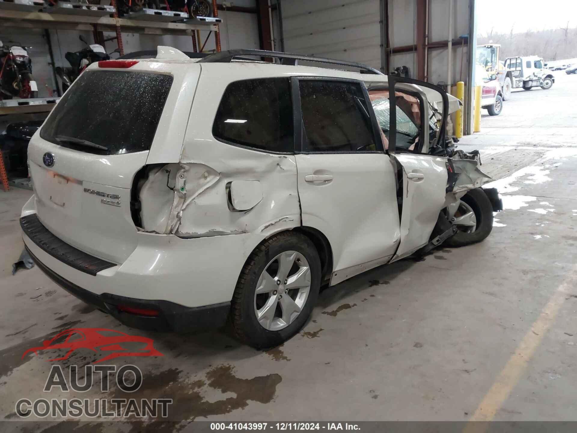 SUBARU FORESTER 2016 - JF2SJADC8GH432252