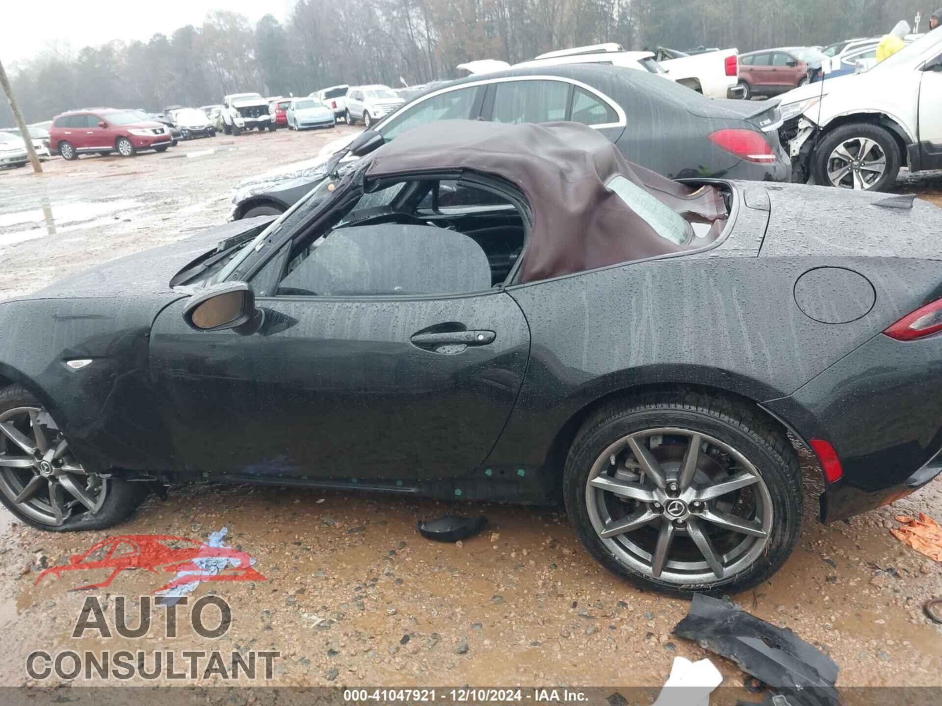 MAZDA MX-5 MIATA 2018 - JM1NDAD71J0204167