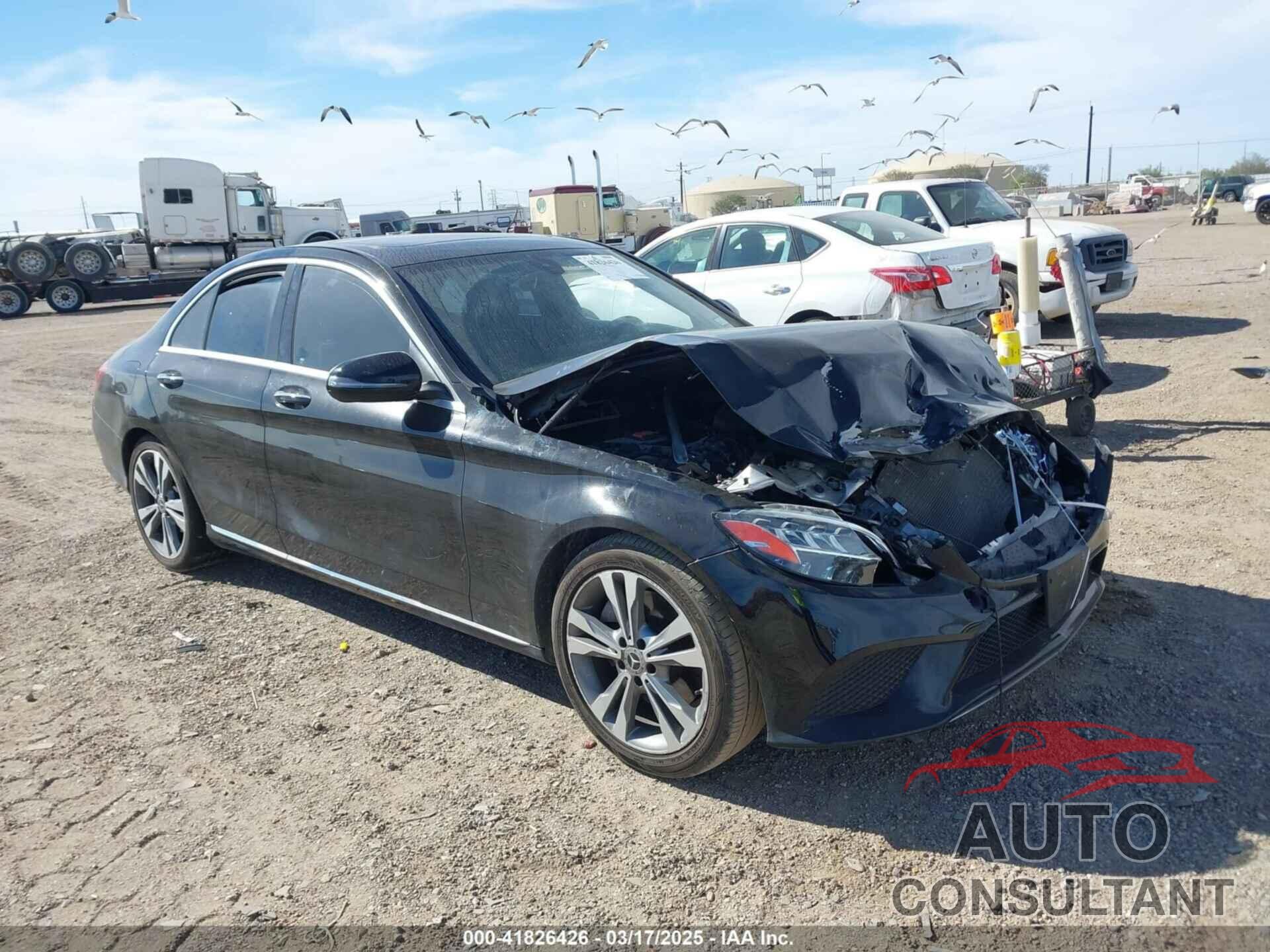 MERCEDES-BENZ C 300 2019 - 55SWF8DB9KU300688