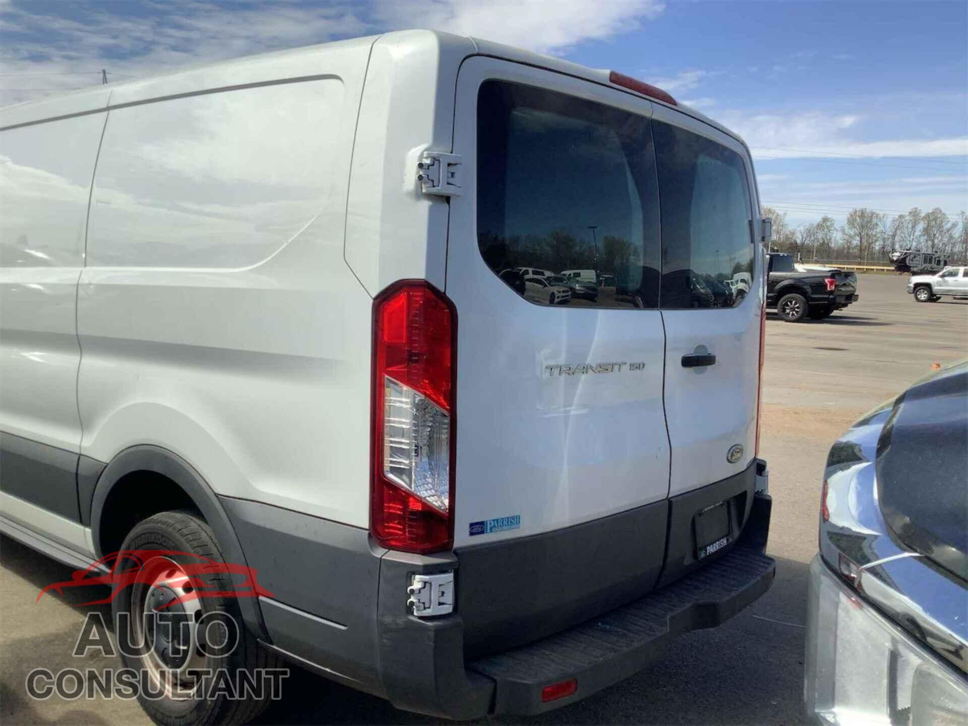 FORD TRANSIT 2015 - 1FTNE1ZM8FKB04302