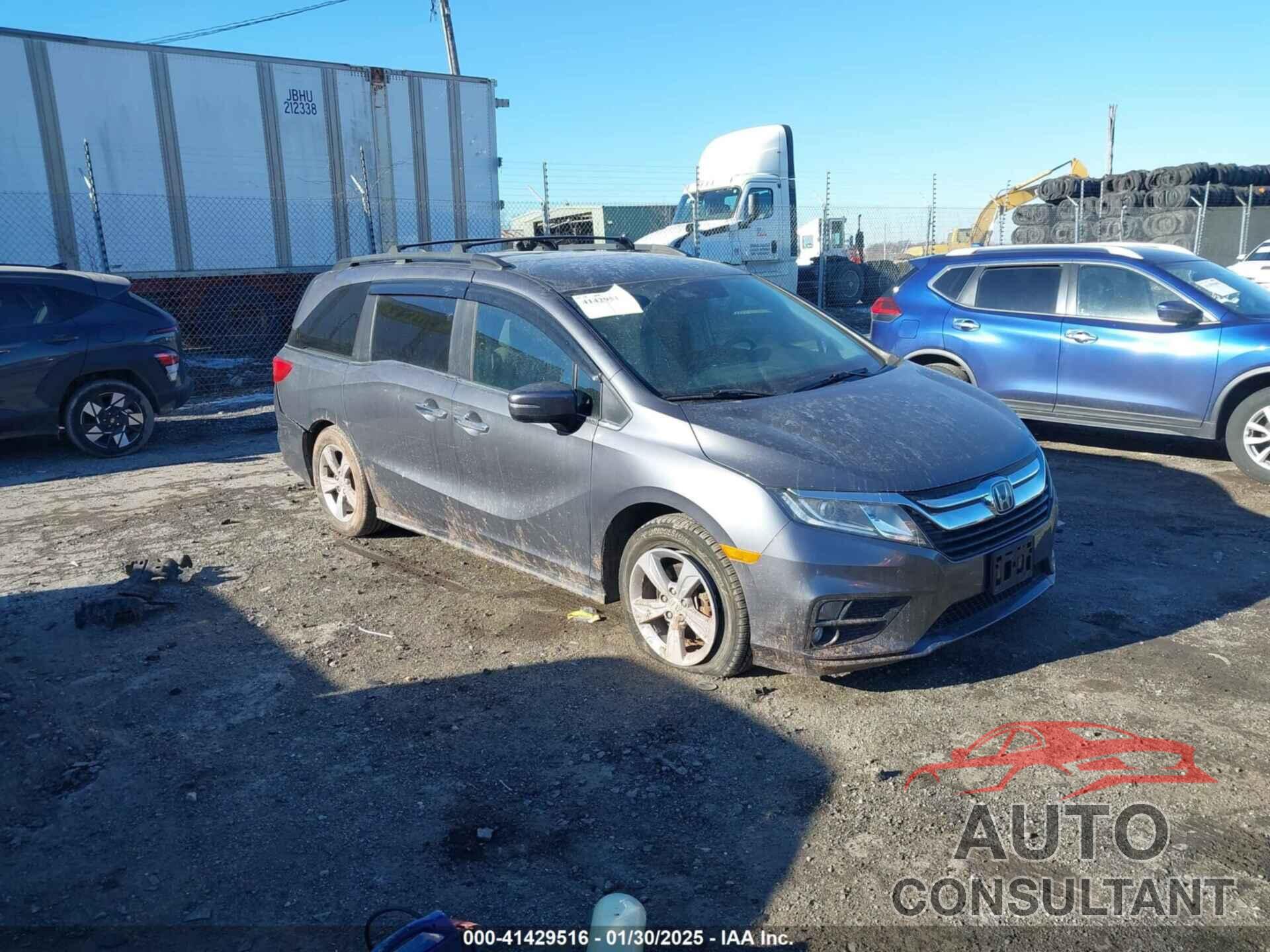 HONDA ODYSSEY 2018 - 5FNRL6H56JB075886