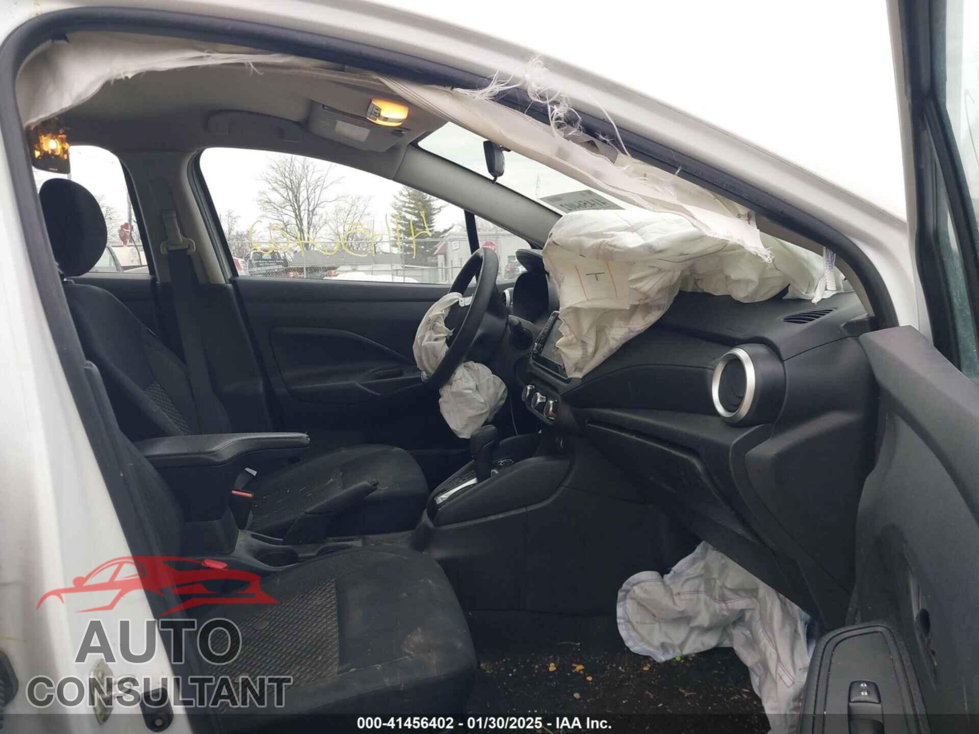 NISSAN VERSA 2020 - 3N1CN8DV0LL902497