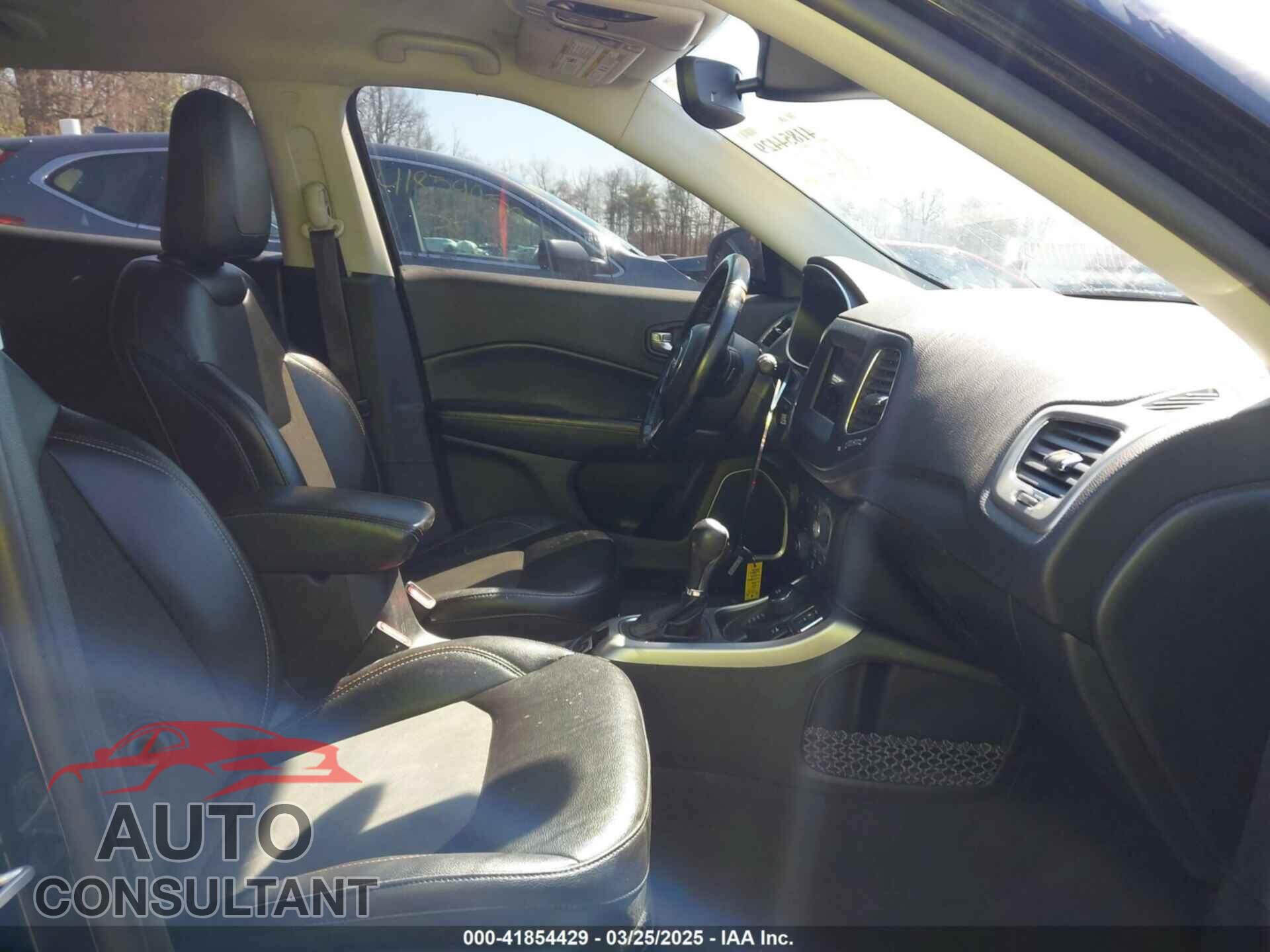 JEEP COMPASS 2021 - 3C4NJDBB8MT558325