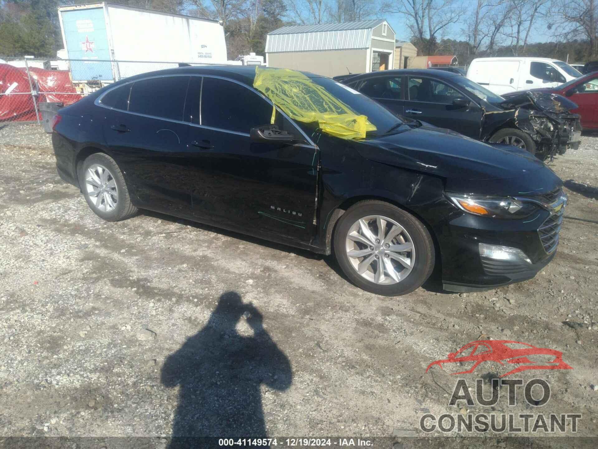 CHEVROLET MALIBU 2020 - 1G1ZD5ST5LF009237