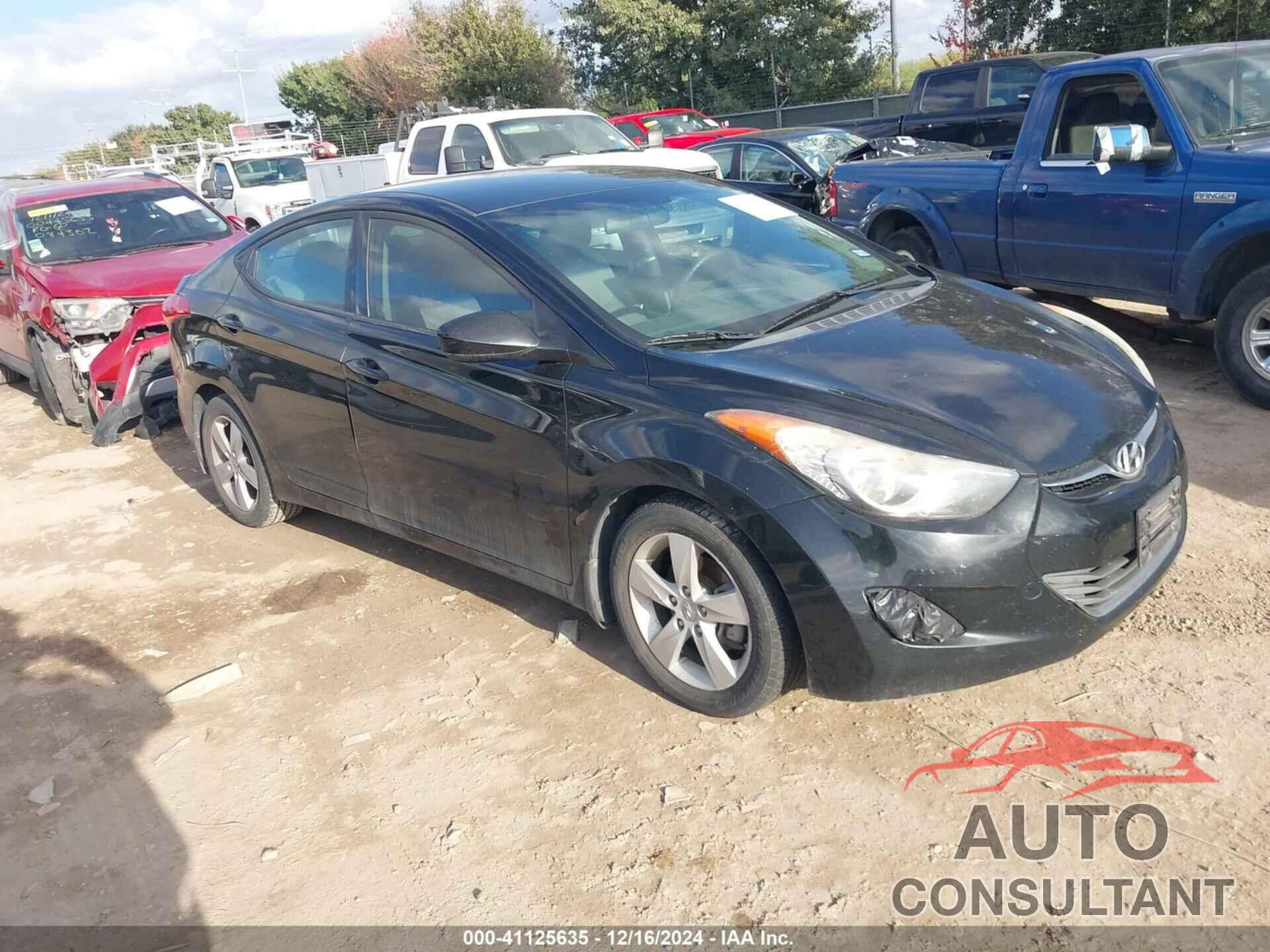 HYUNDAI ELANTRA 2013 - 5NPDH4AE1DH409824