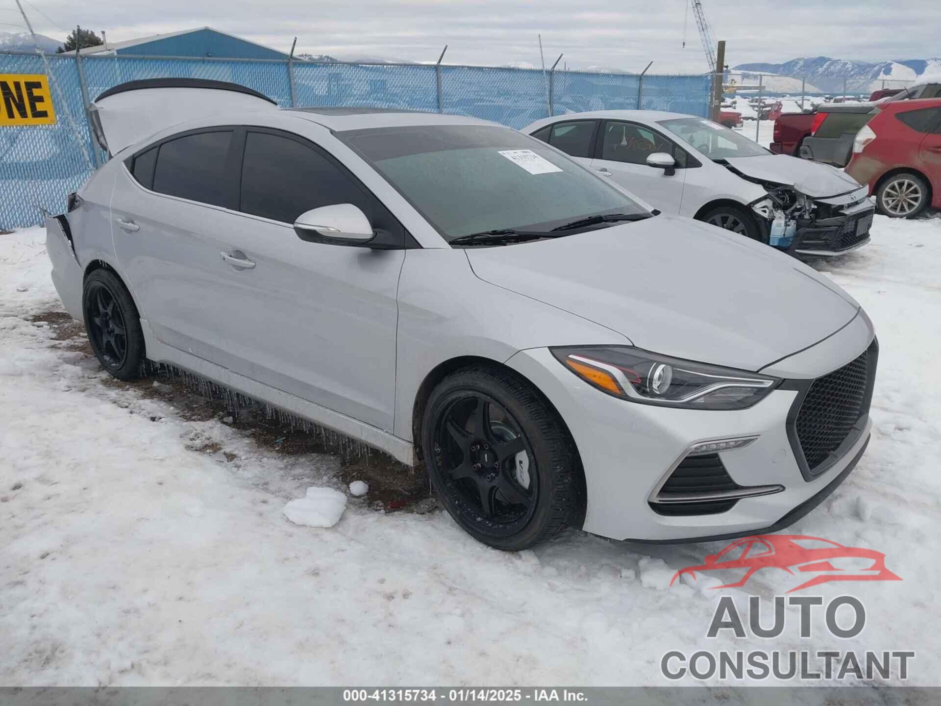 HYUNDAI ELANTRA 2018 - KMHD04LBXJU553735