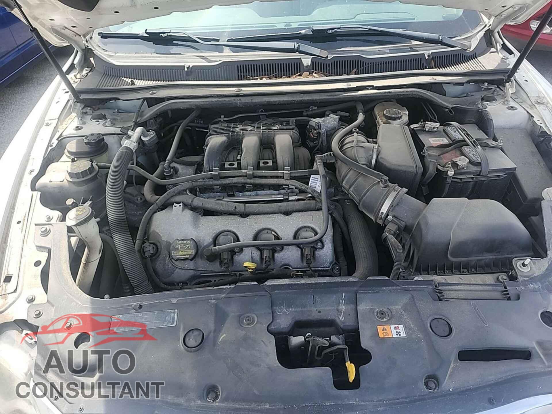 FORD TAURUS 2011 - 1FAHP2EWXBG168896