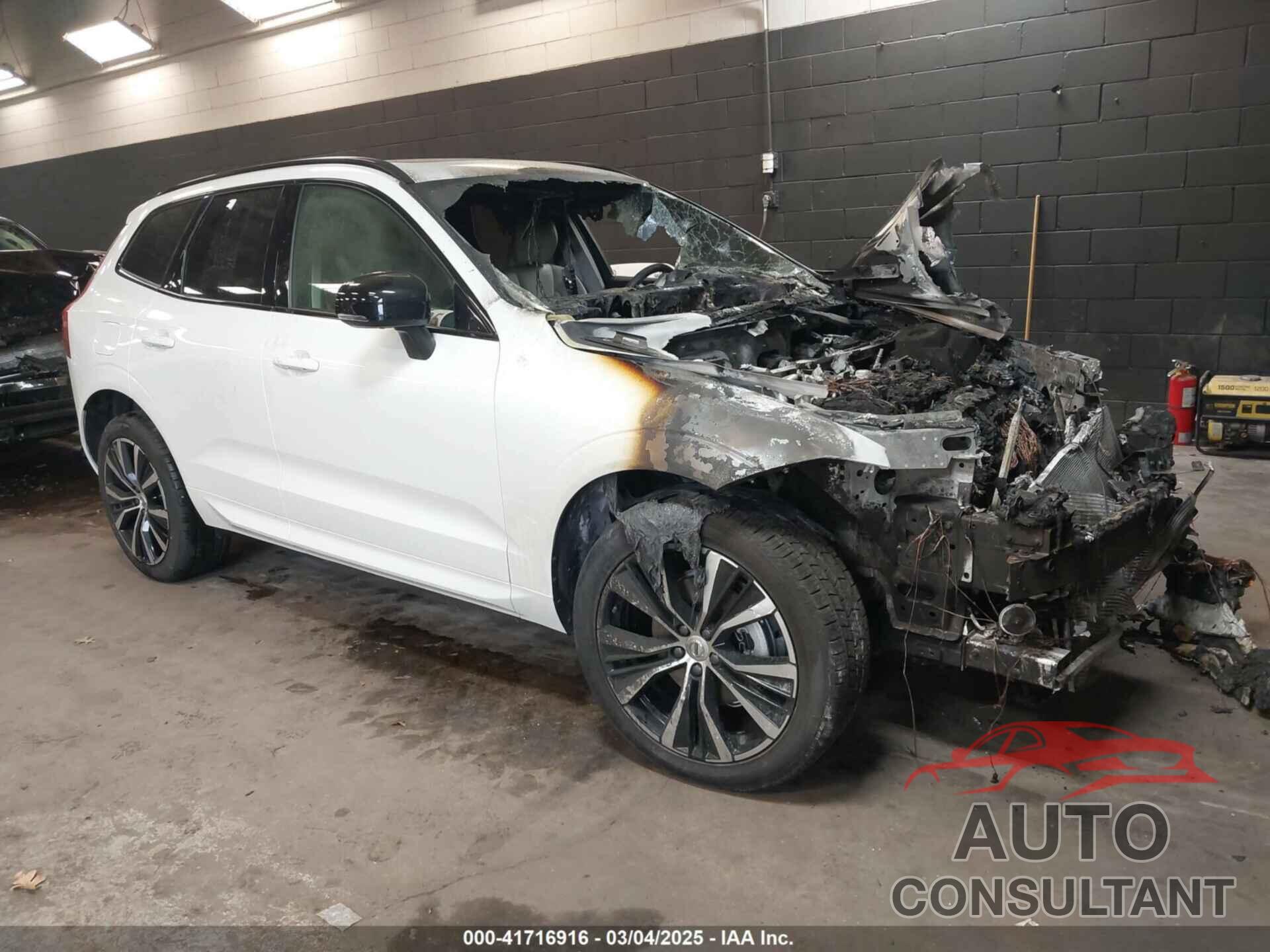 VOLVO XC60 2025 - YV4M12RC4S1112737