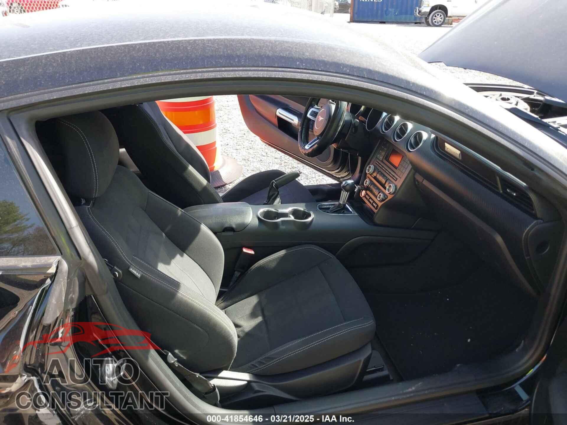 FORD MUSTANG 2018 - 1FA6P8TH0J5118744