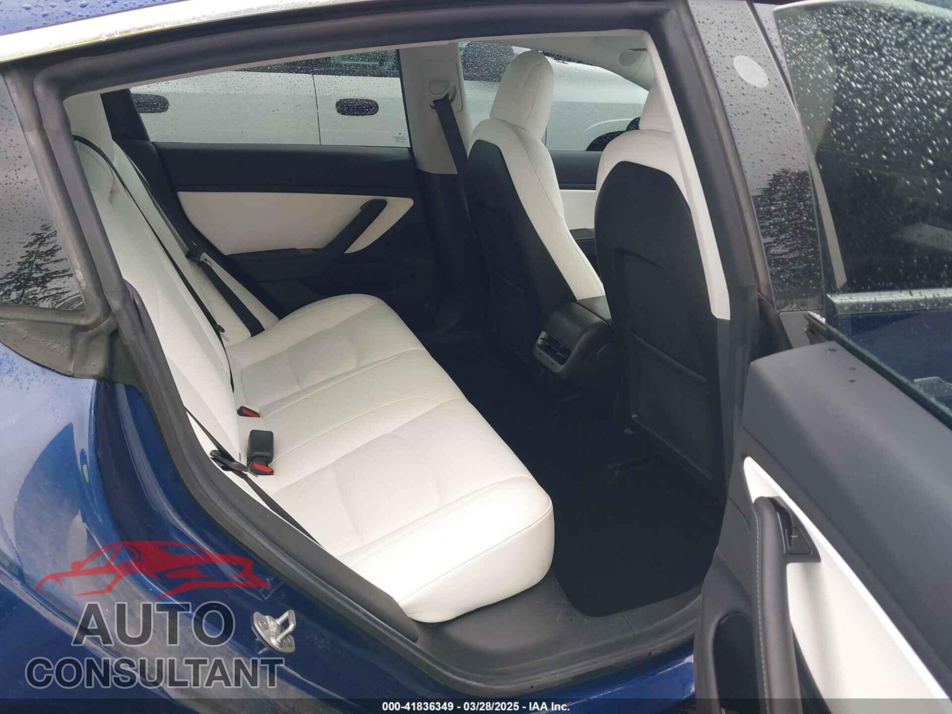 TESLA MODEL 3 2019 - 5YJ3E1EB8KF512950