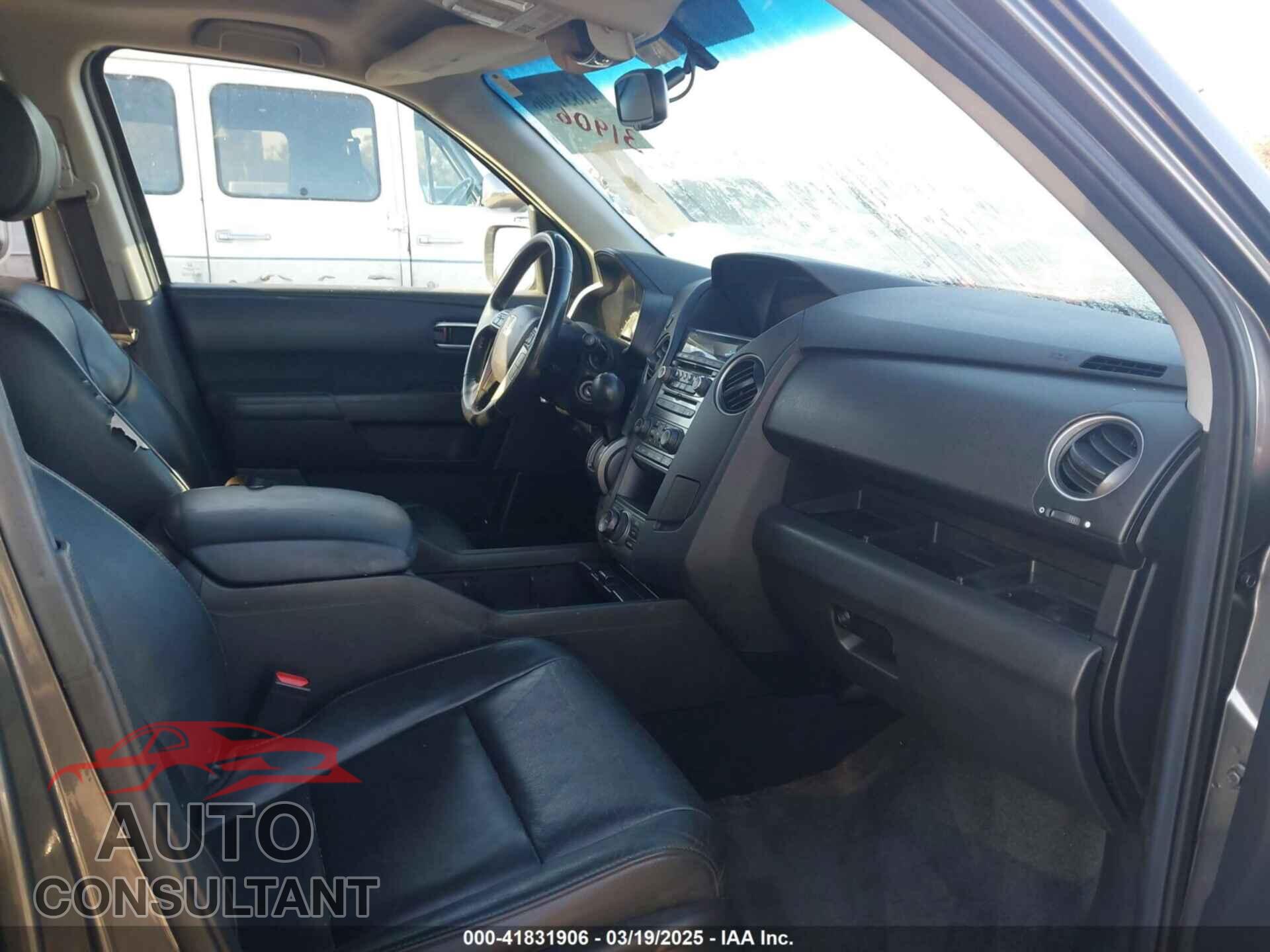 HONDA PILOT 2013 - 5FNYF4H91DB071016