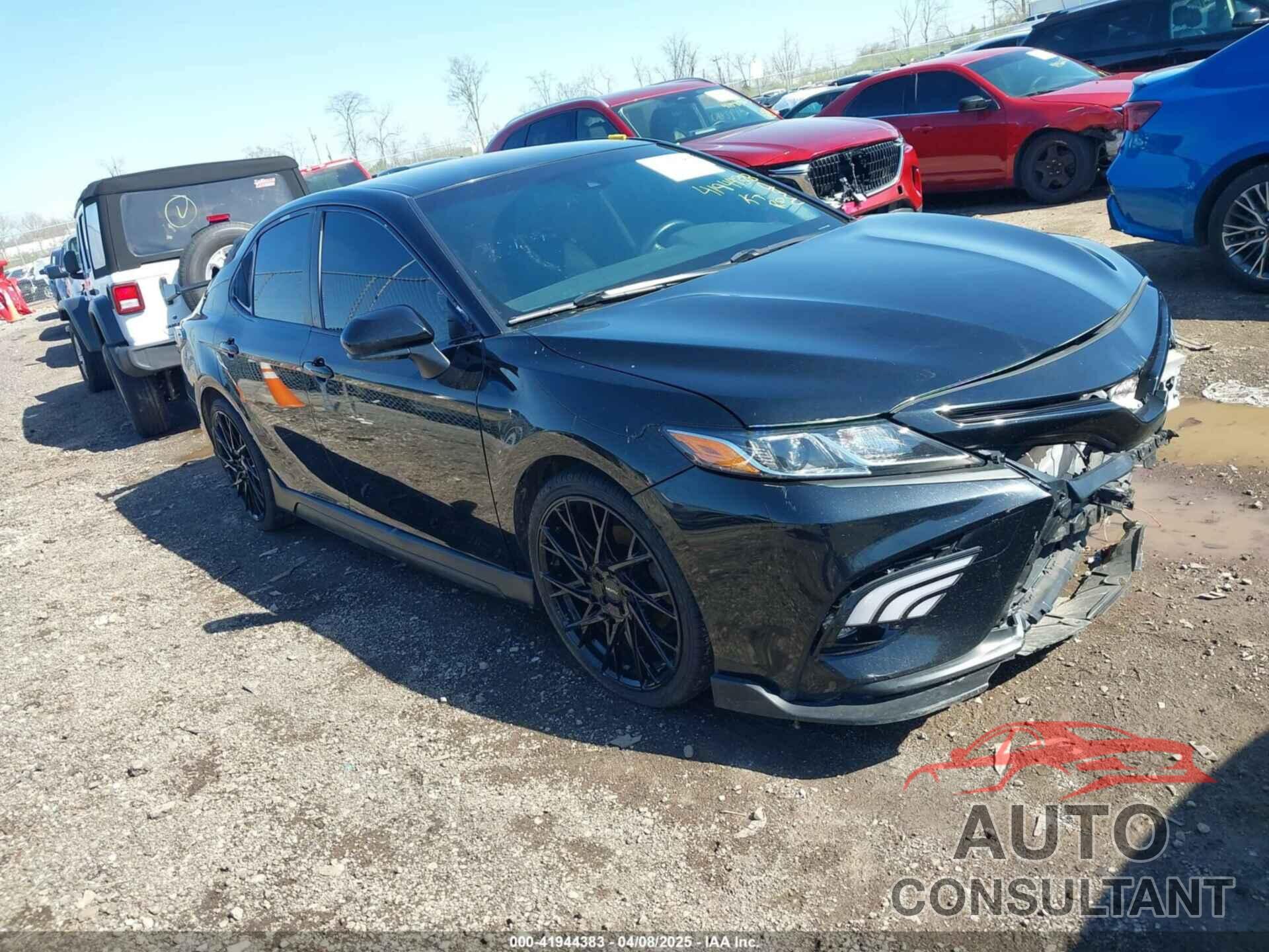 TOYOTA CAMRY 2018 - JTNB11HKXJ3049199