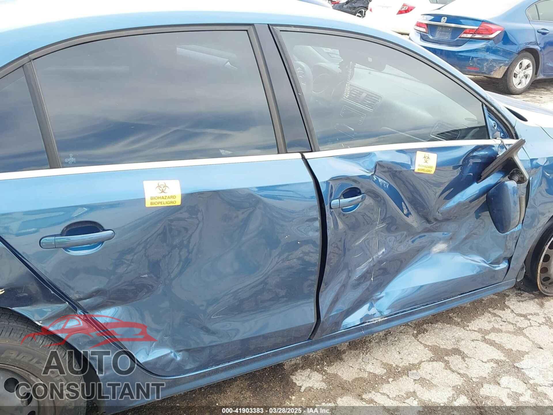 VOLKSWAGEN JETTA 2017 - 3VW2B7AJ6HM383418