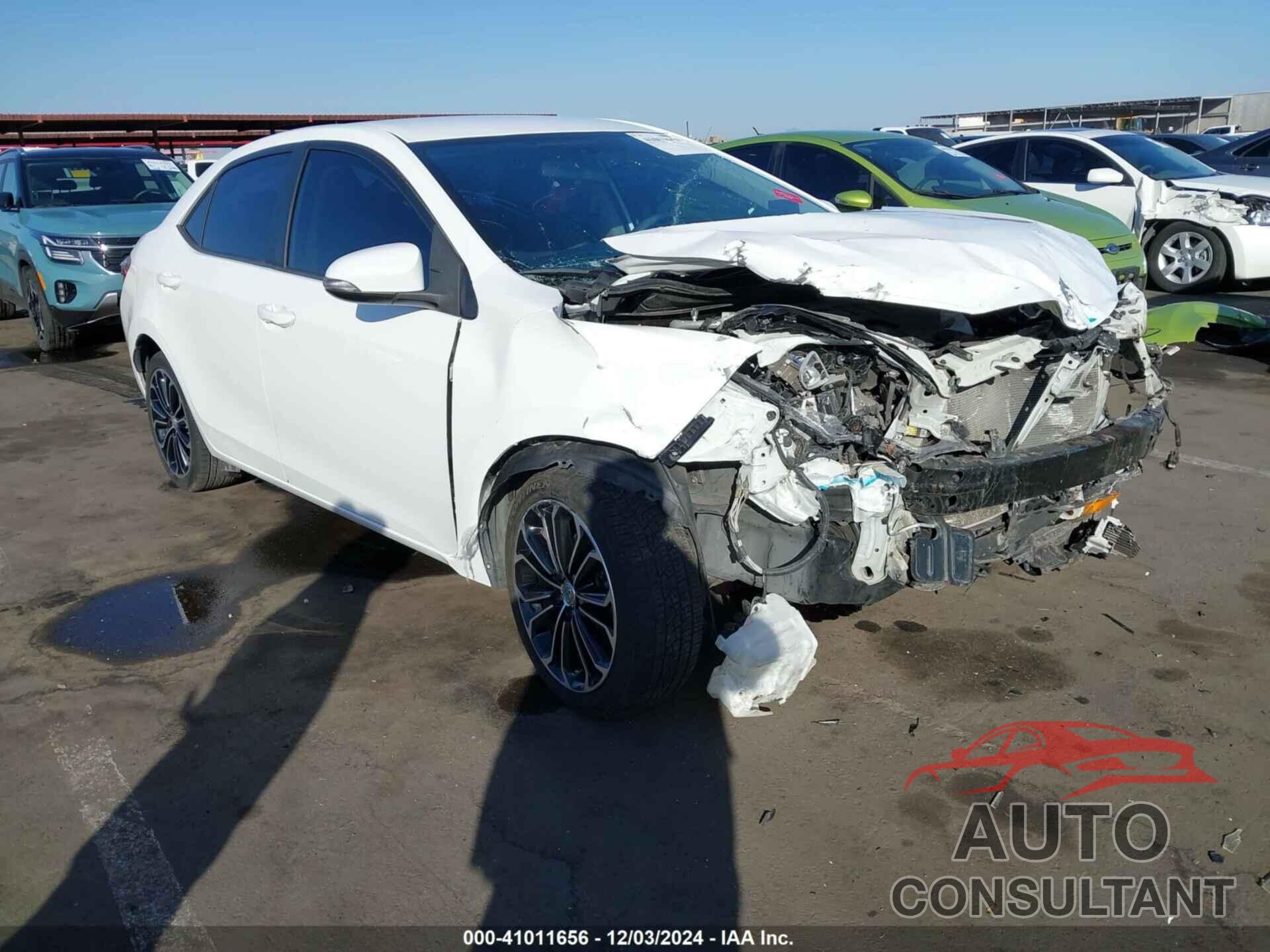 TOYOTA COROLLA 2015 - 5YFBURHE5FP356606