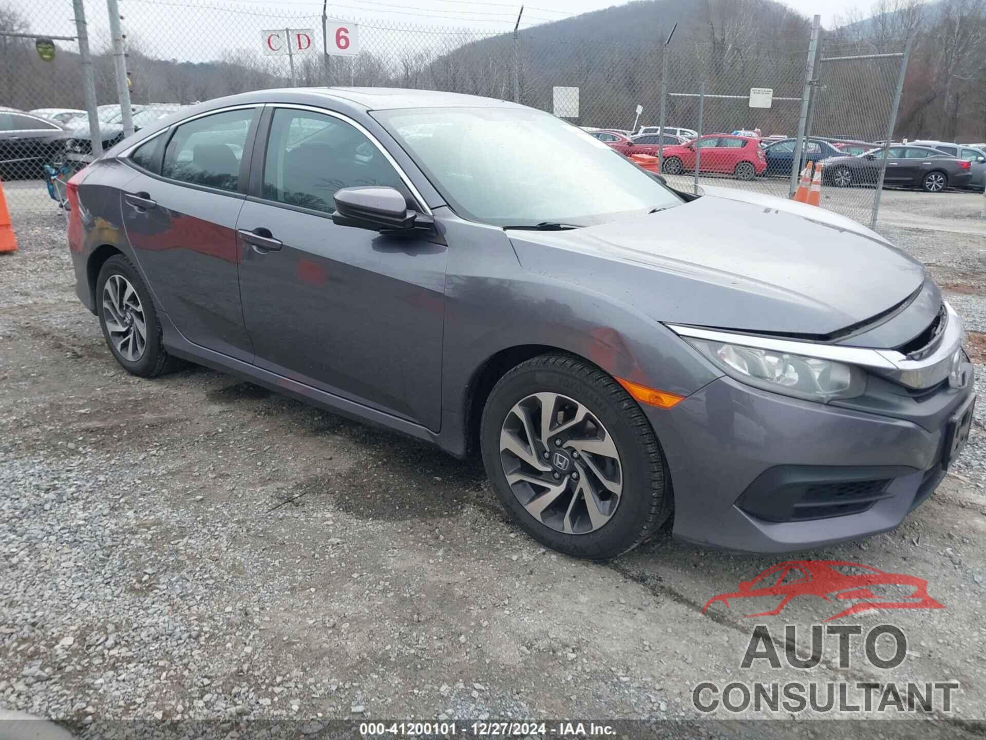 HONDA CIVIC 2018 - 2HGFC2F76JH593136