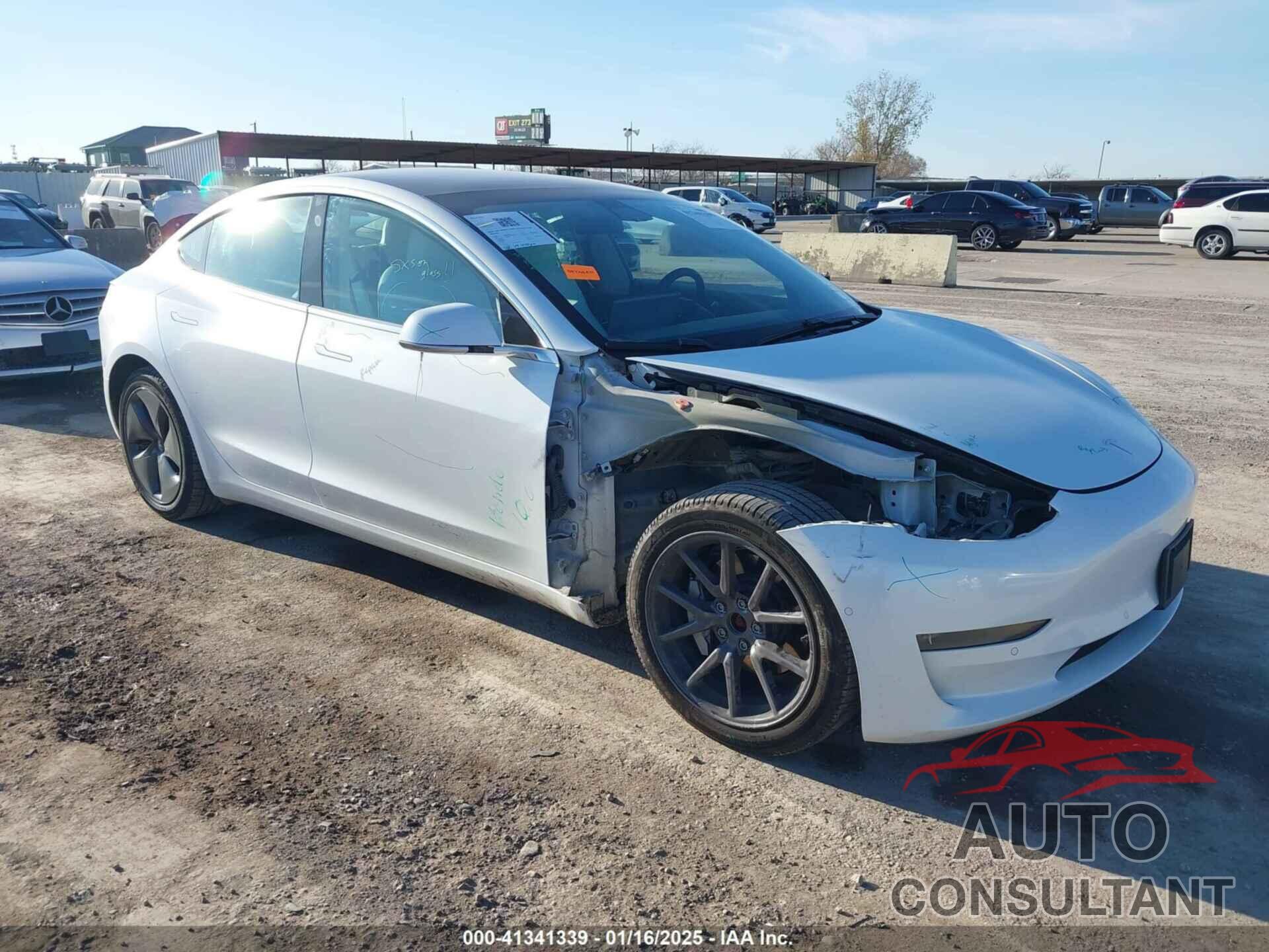 TESLA MODEL 3 2019 - 5YJ3E1EB6KF513255