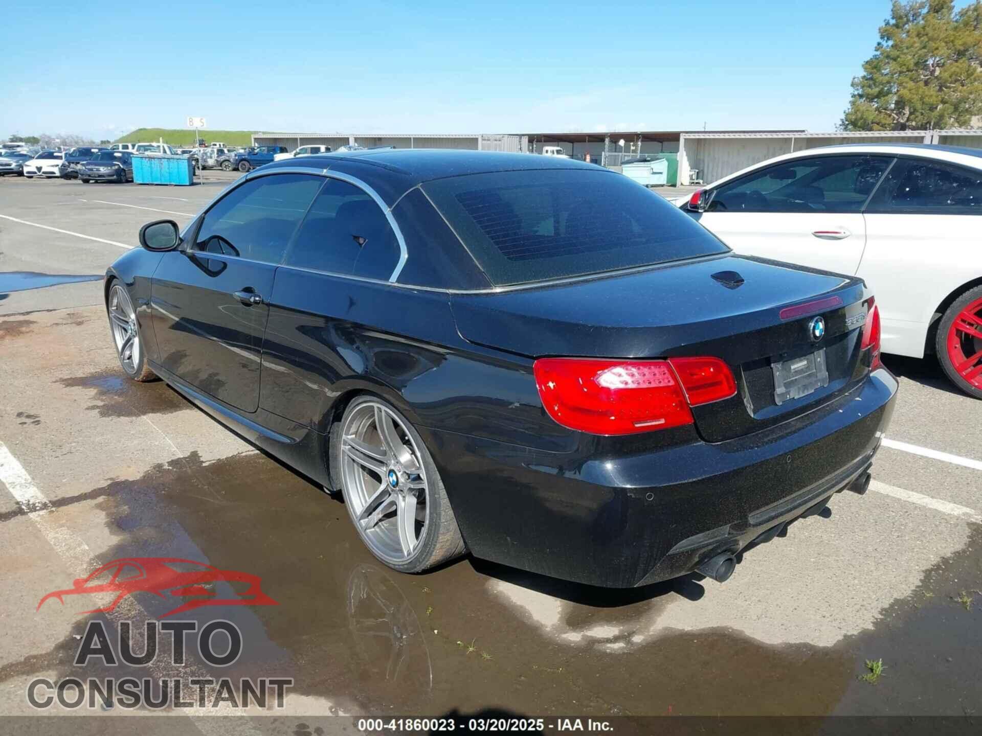 BMW 335IS 2011 - WBADX1C52BE570532