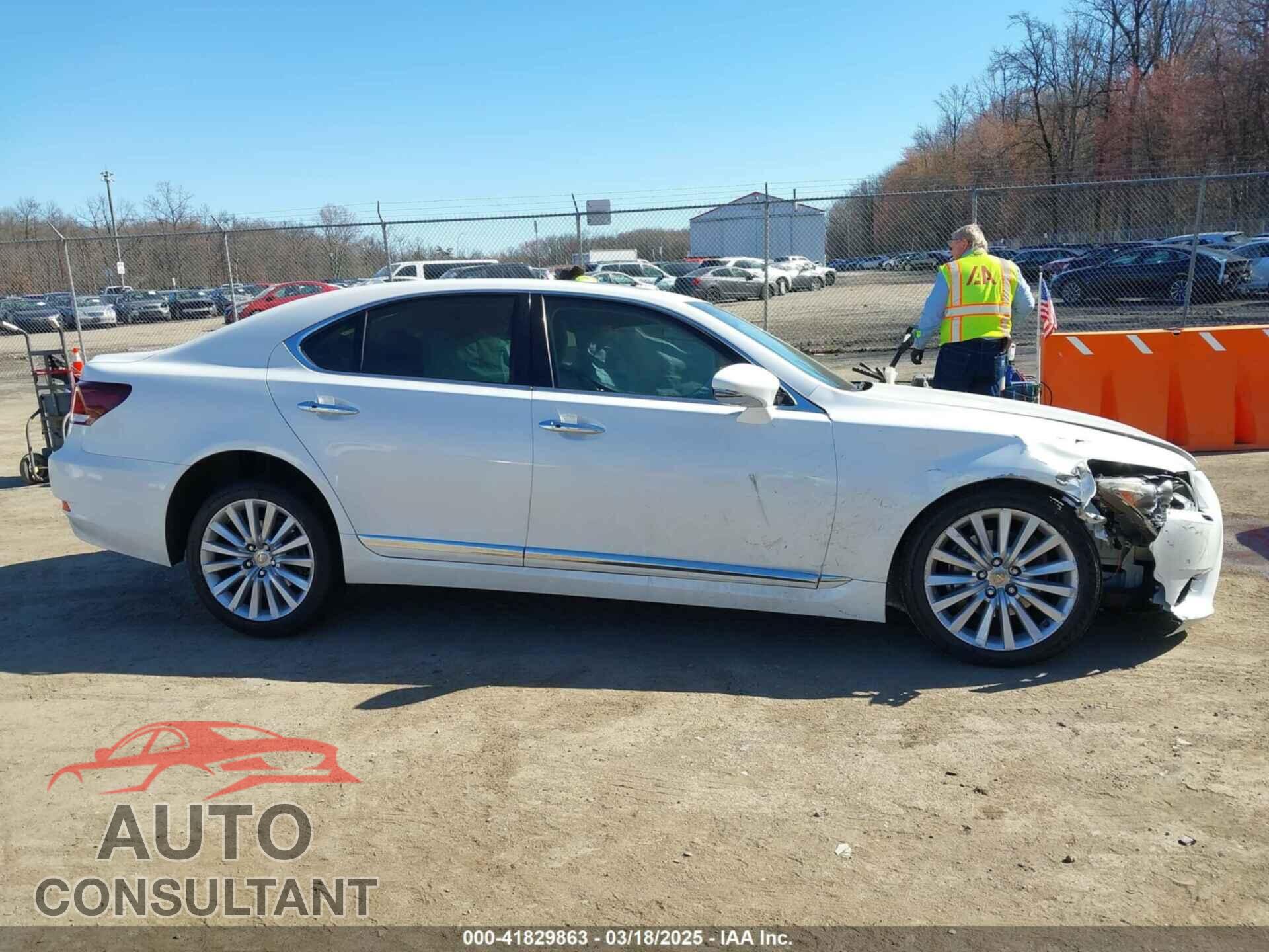 LEXUS LS 460 2013 - JTHBL5EF4D5120384