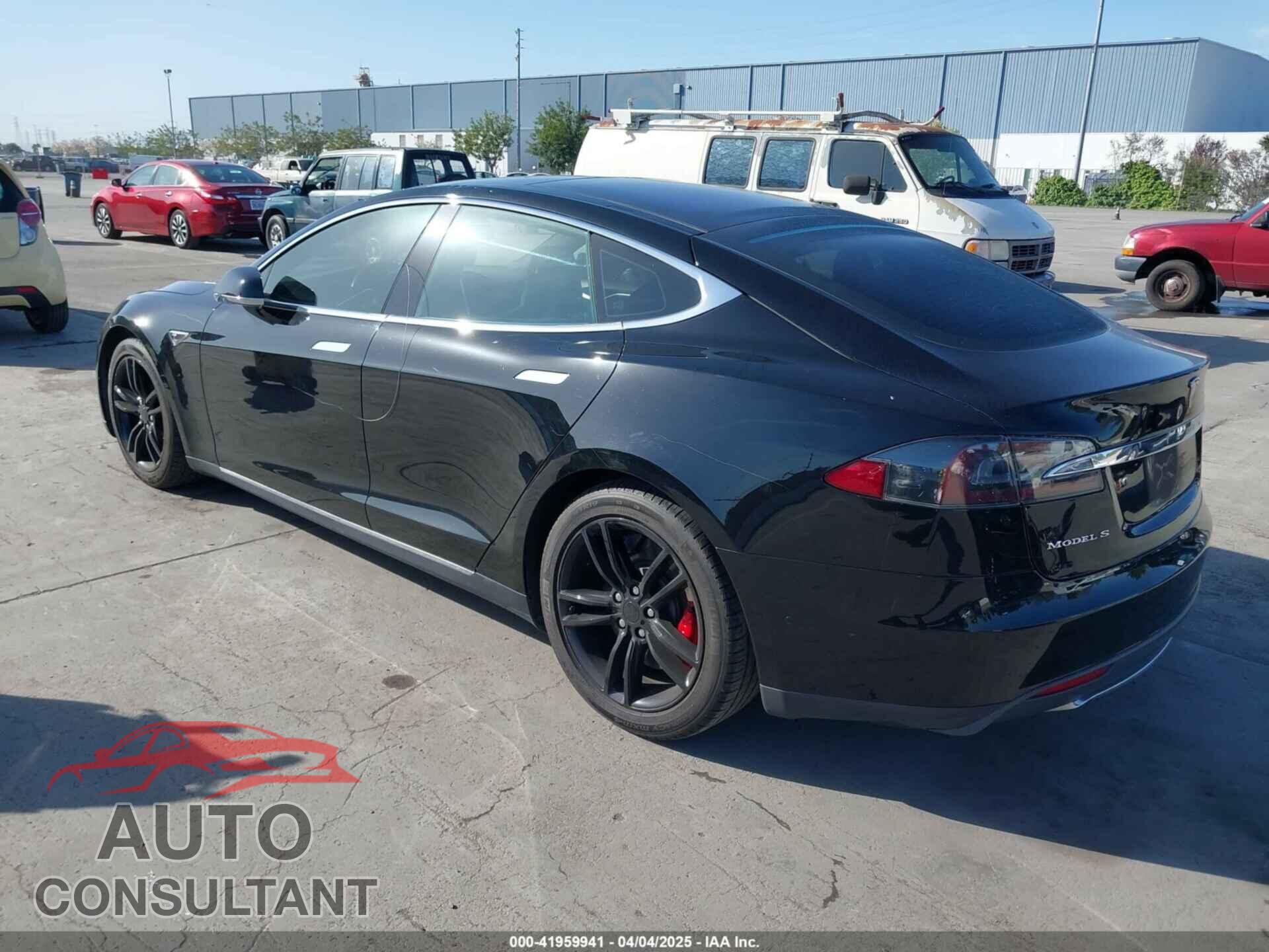 TESLA MODEL S 2014 - 5YJSA1H22EFP65530