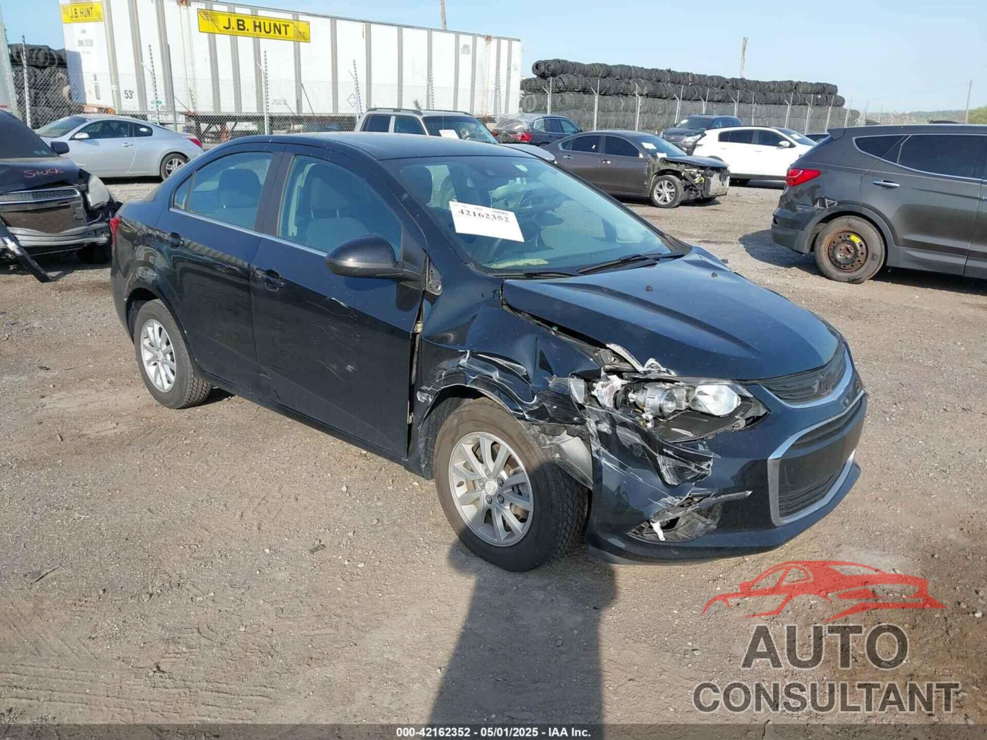 CHEVROLET SONIC 2018 - 1G1JD5SG2J4117386