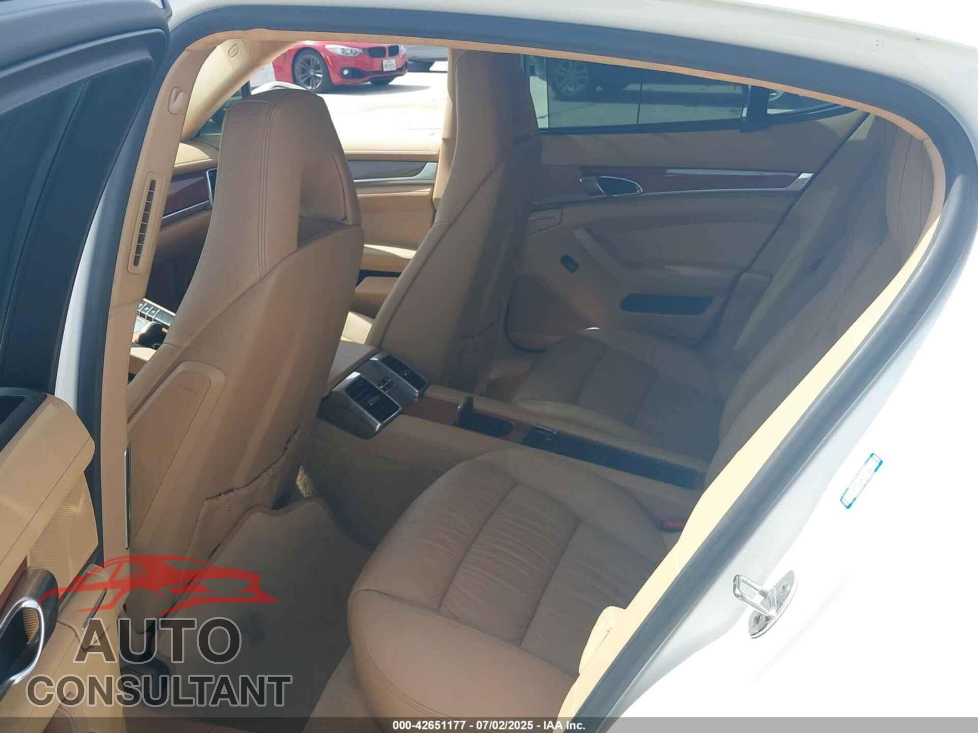 PORSCHE PANAMERA 2012 - WP0AA2A72CL070210