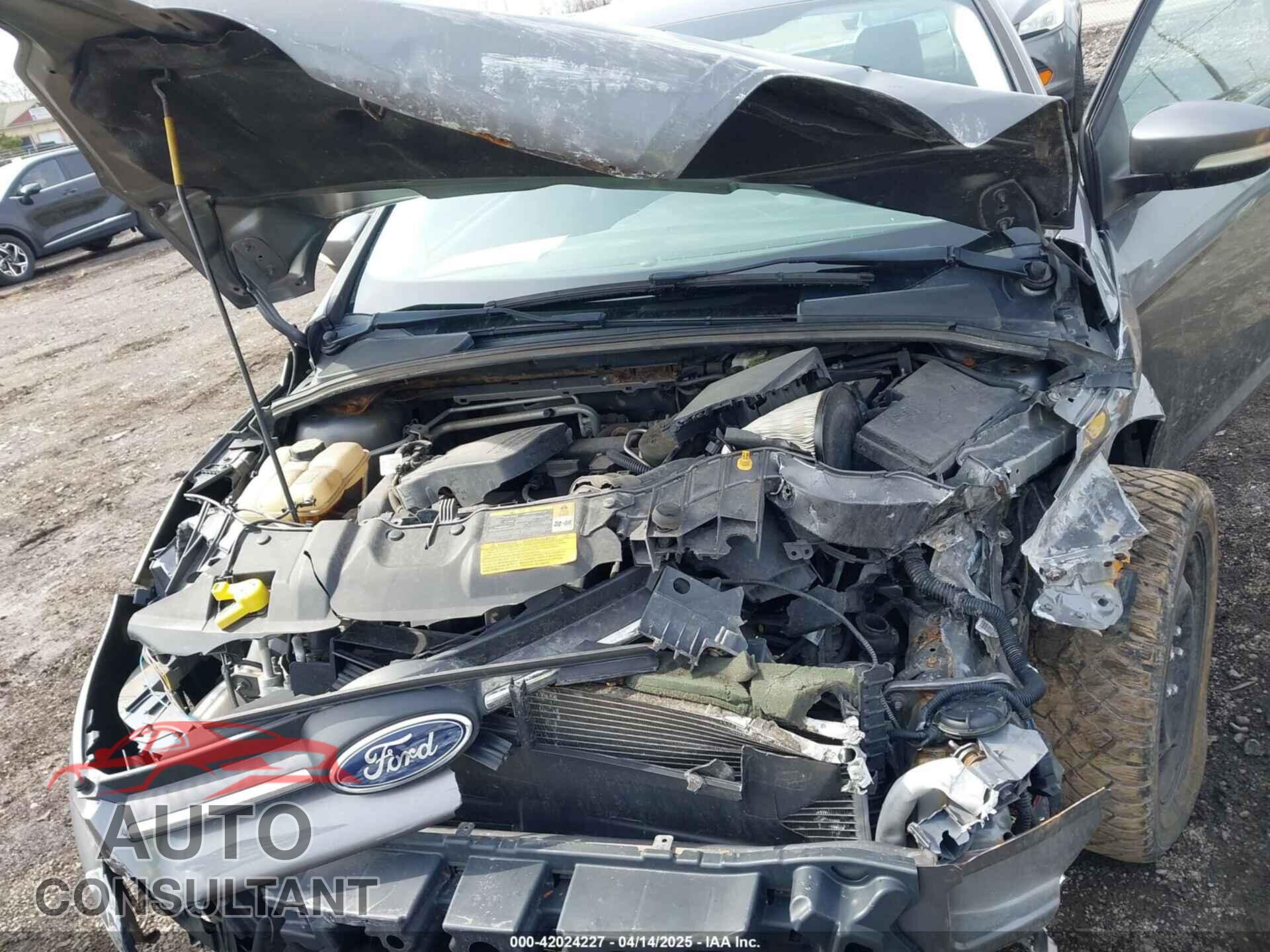 FORD FOCUS 2012 - 1FAHP3F23CL381537