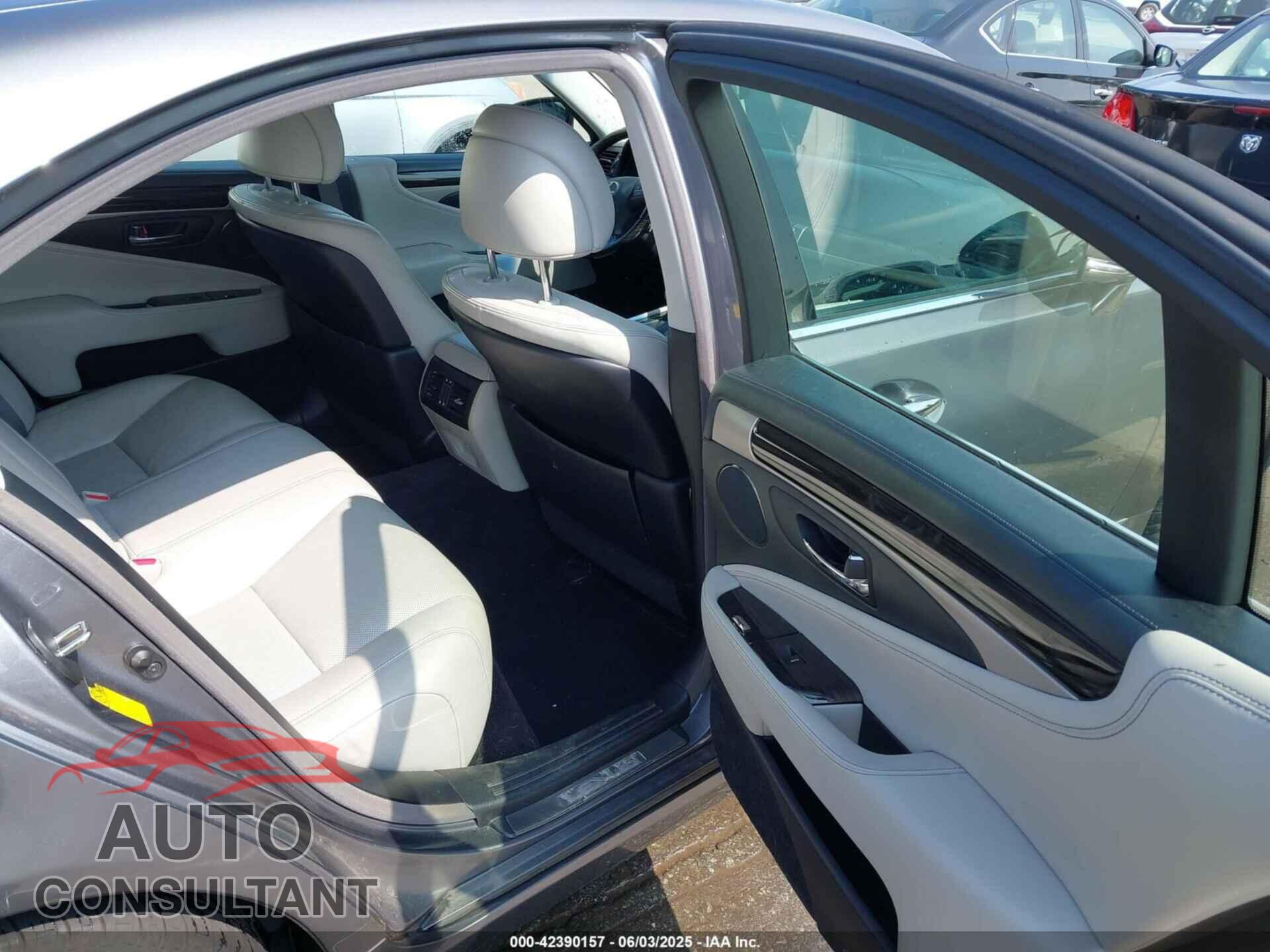 LEXUS LS 460 2013 - JTHCL5EF3D5018160