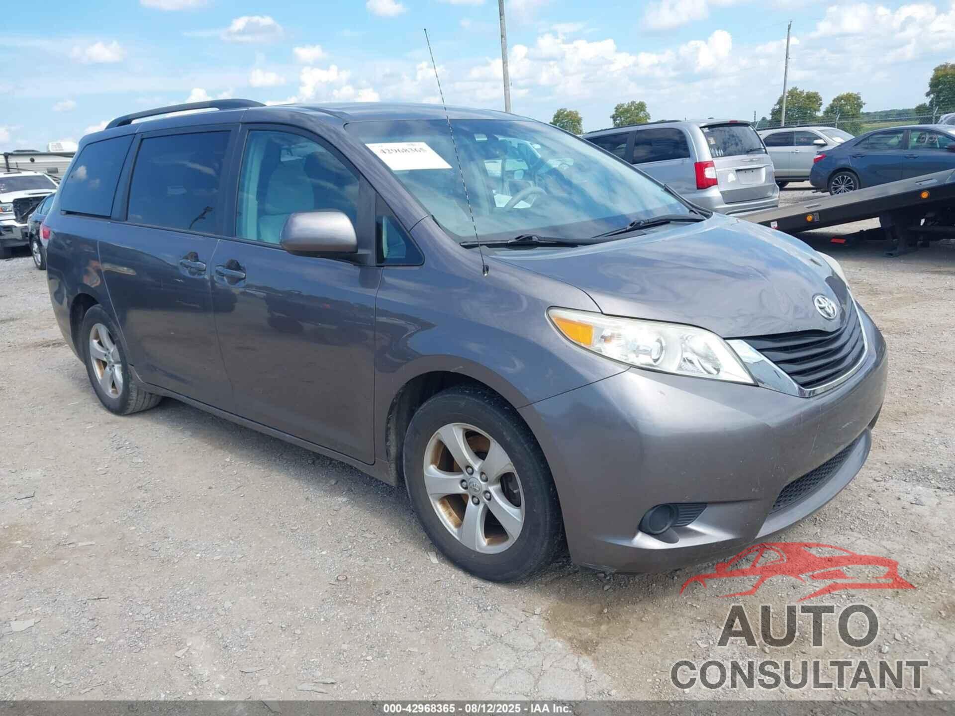 TOYOTA SIENNA 2011 - 5TDKK3DC2BS073959