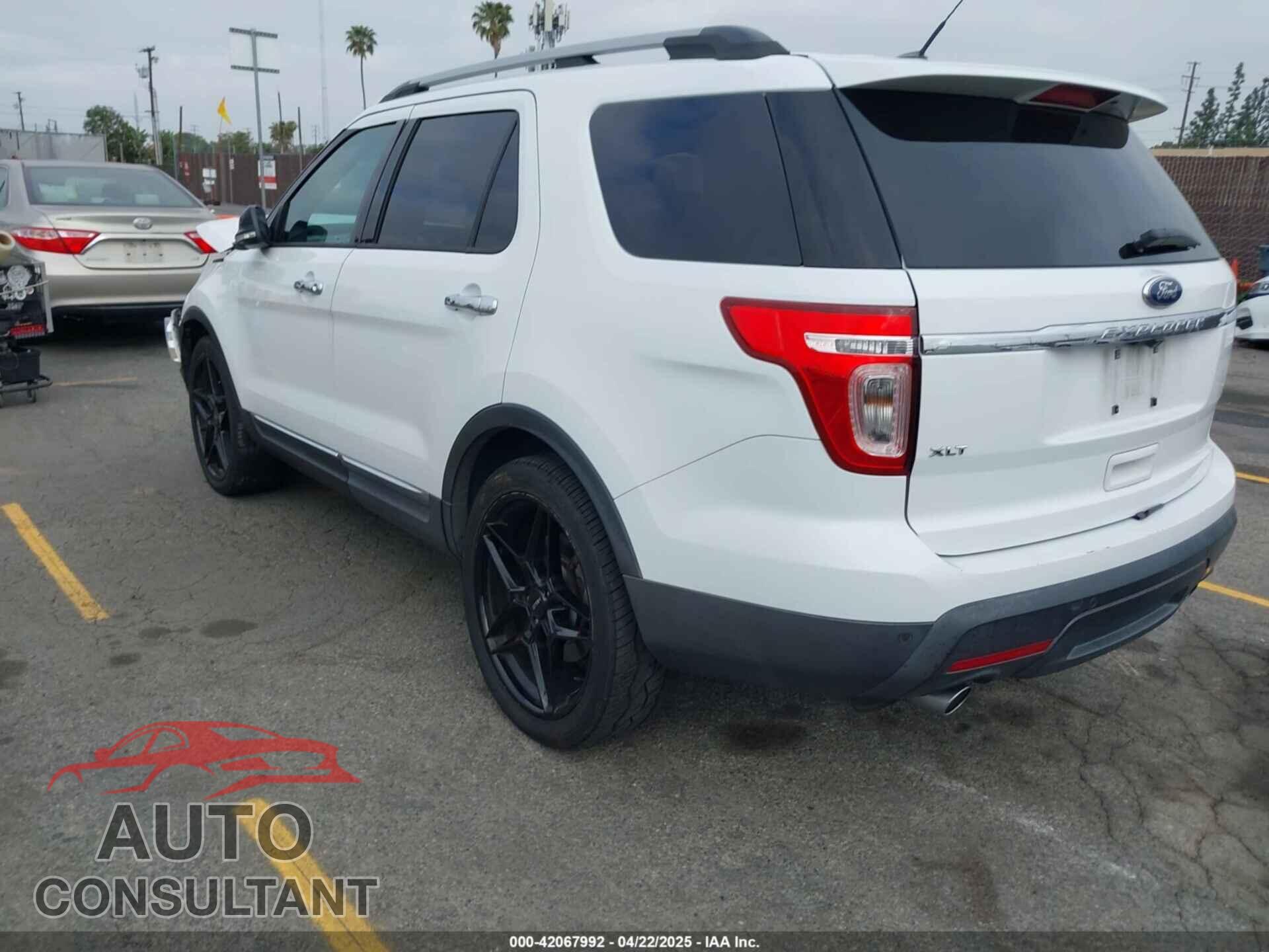 FORD EXPLORER 2015 - 1FM5K7D80FGB50324