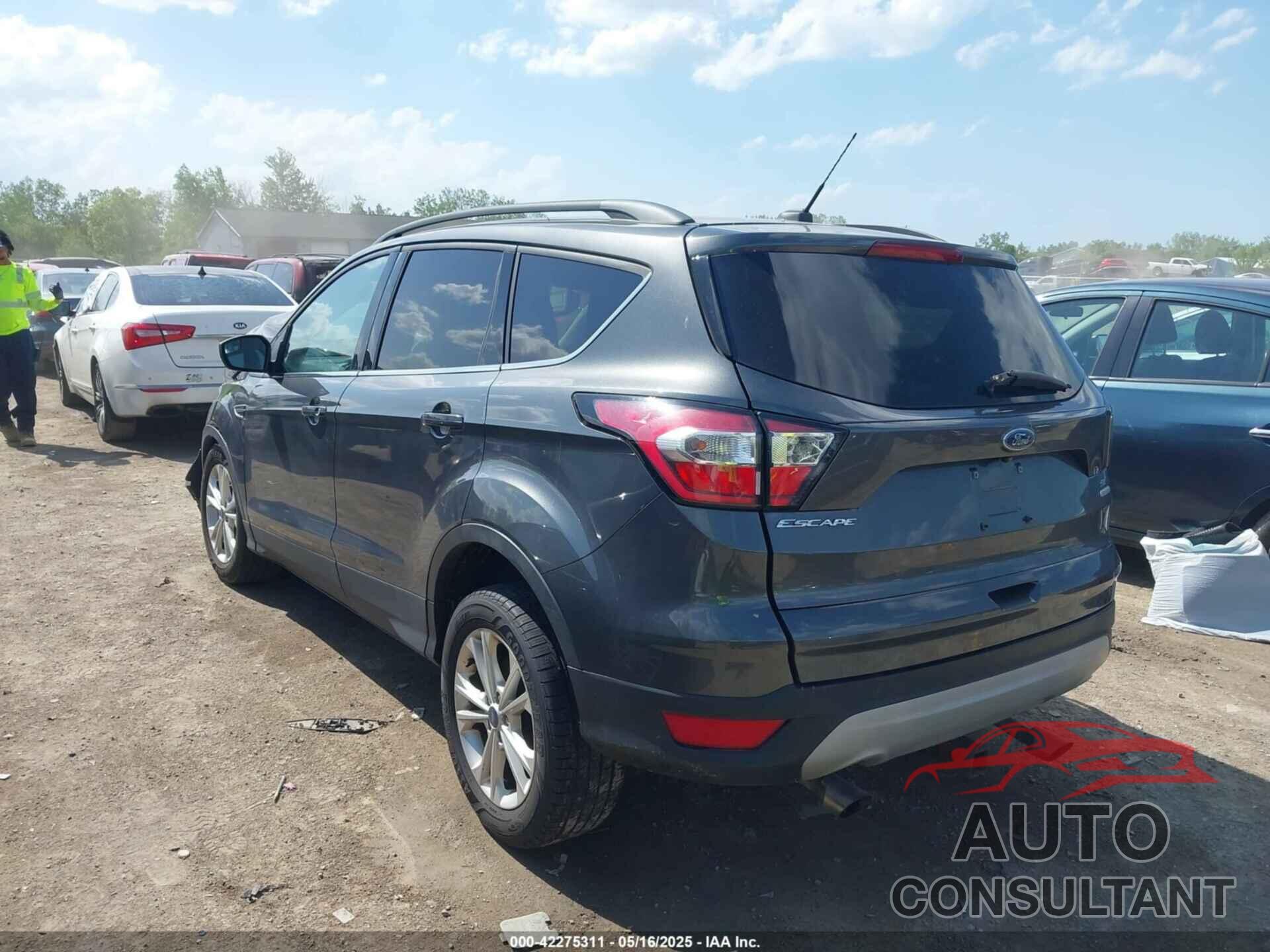 FORD ESCAPE 2018 - 1FMCU0GD1JUD18919
