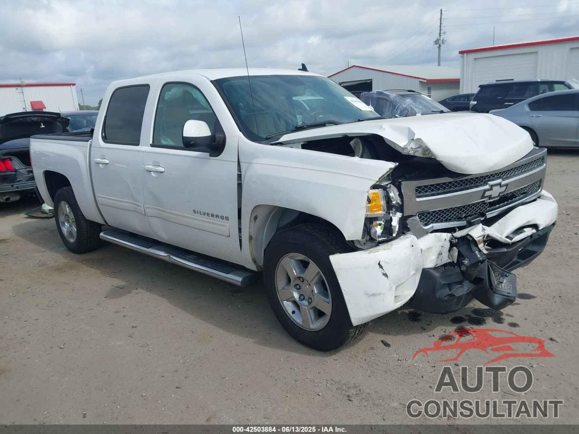 CHEVROLET SILVERADO 1500 2011 - 3GCPCTE0XBG303155