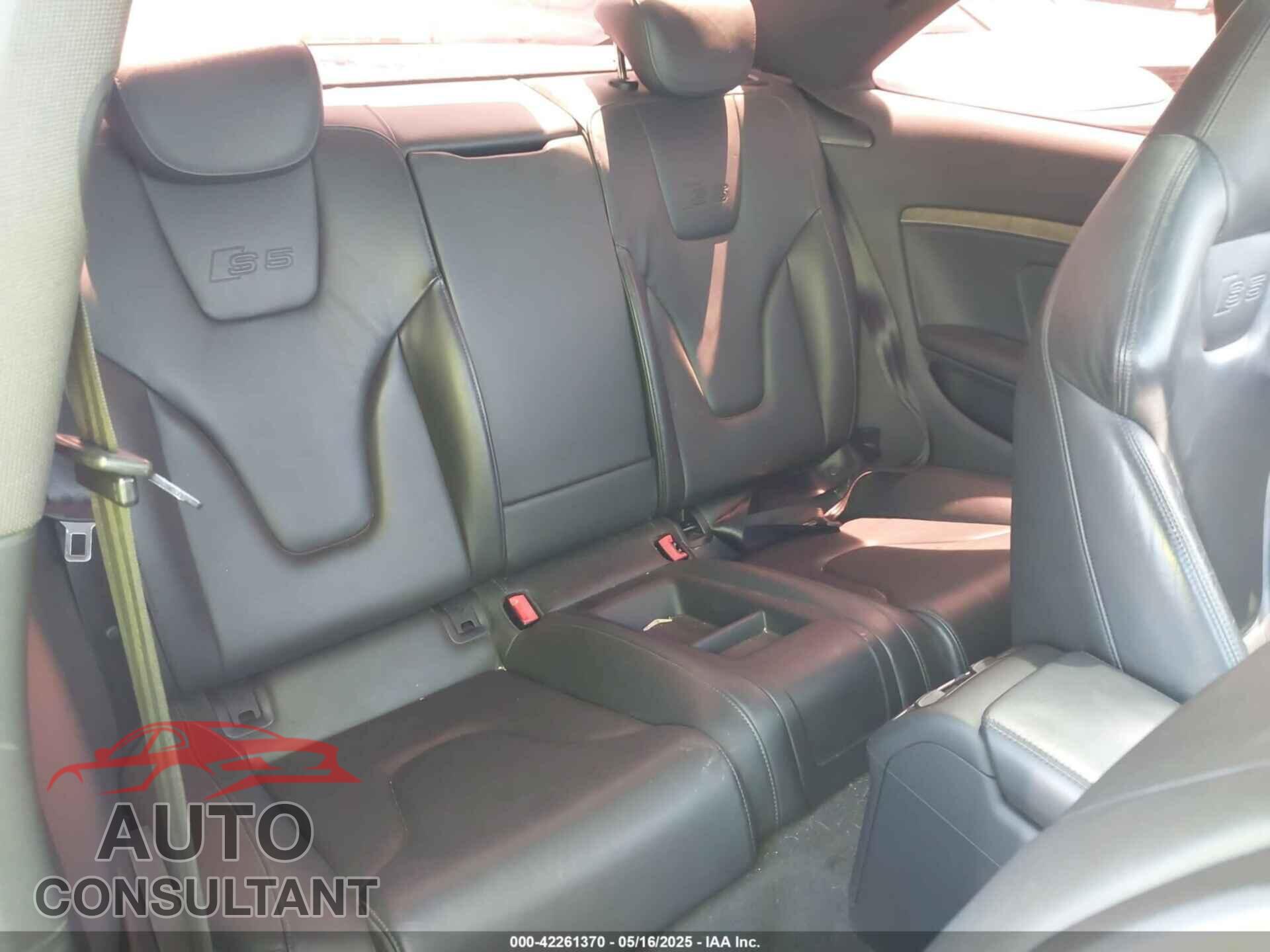 AUDI S5 2012 - WAUCVAFR1CA003642