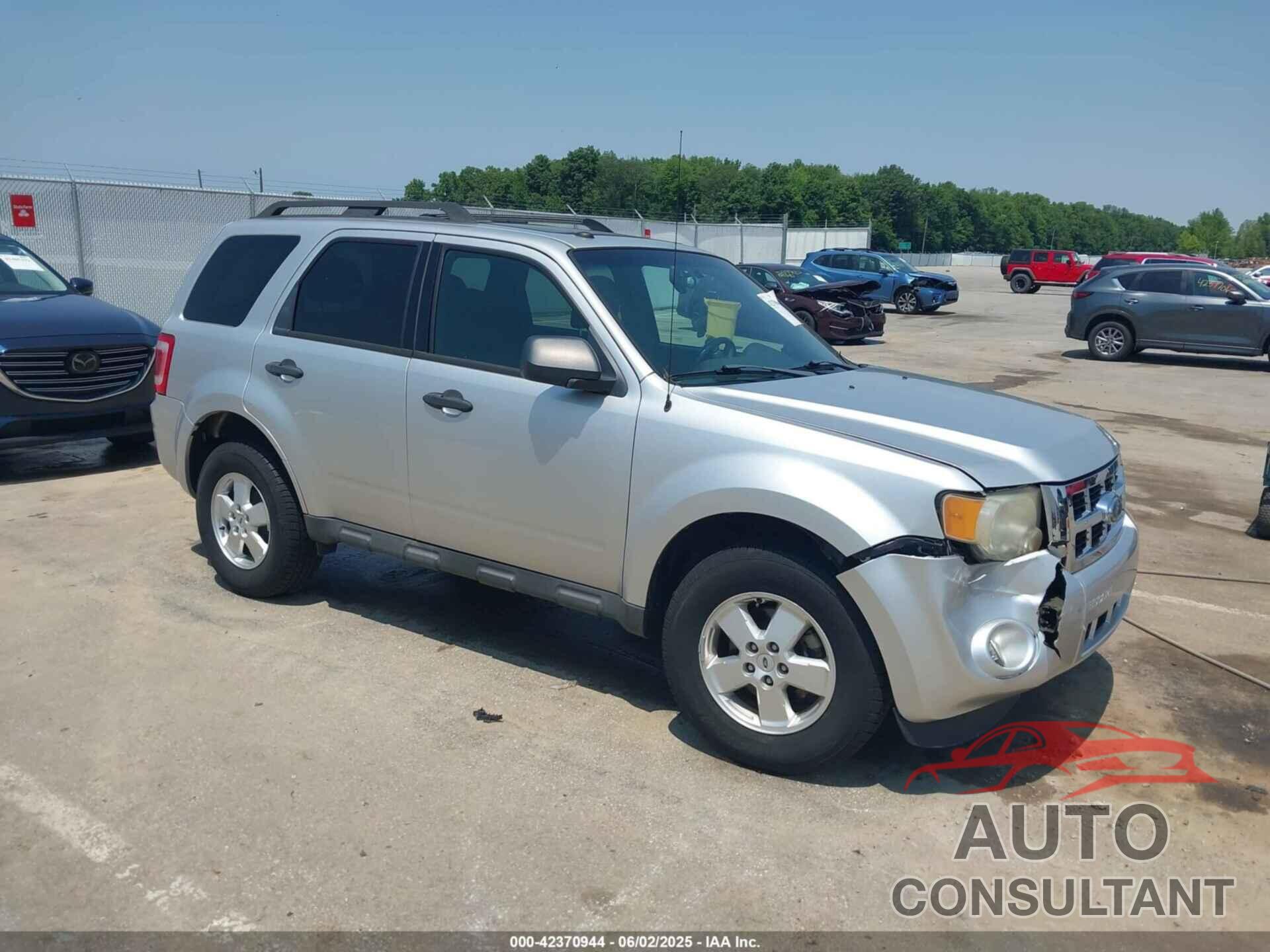 FORD ESCAPE 2011 - 1FMCU0DG1BKA16963