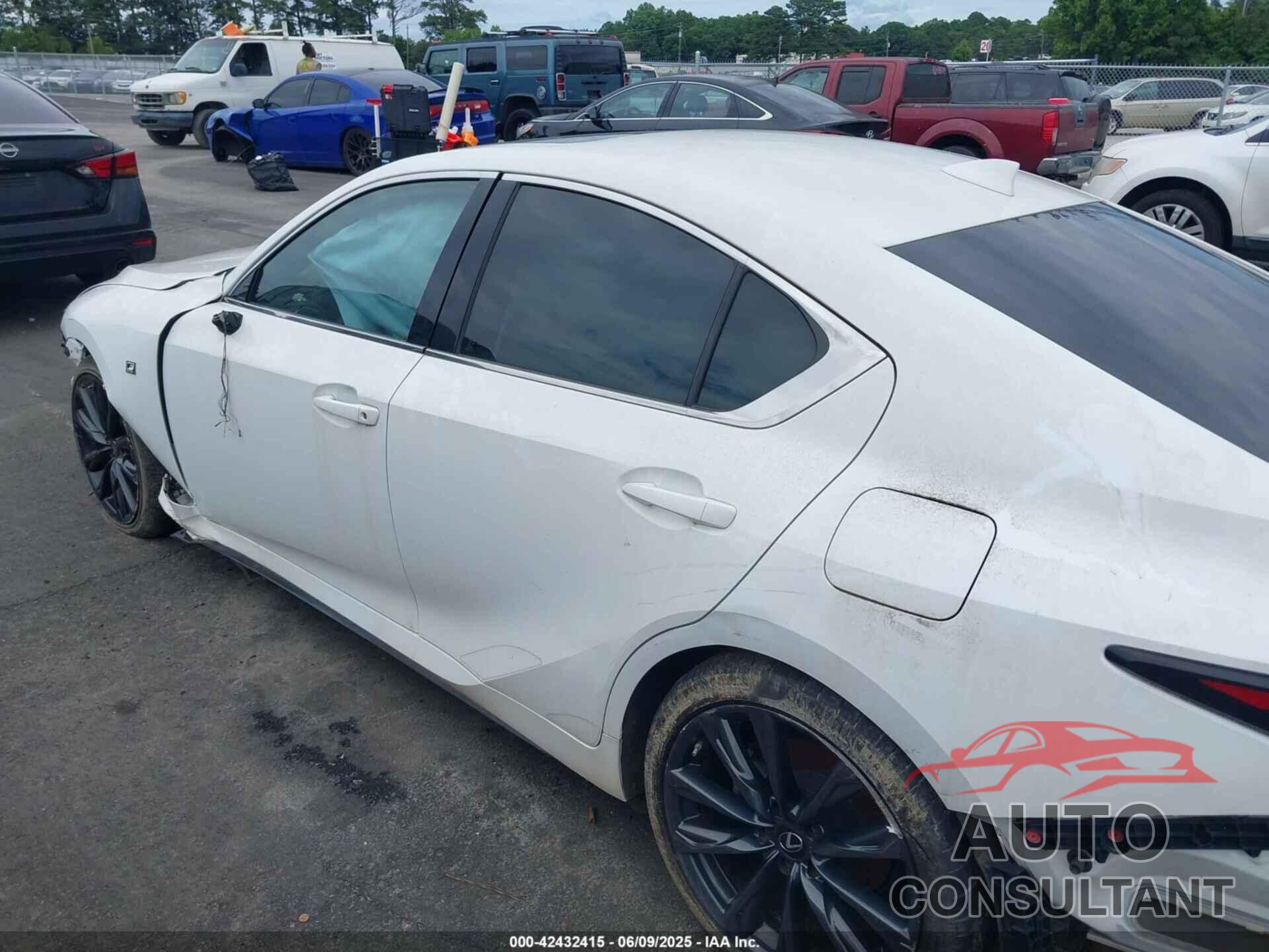 LEXUS IS 350 2021 - JTHGZ1E26M5020720