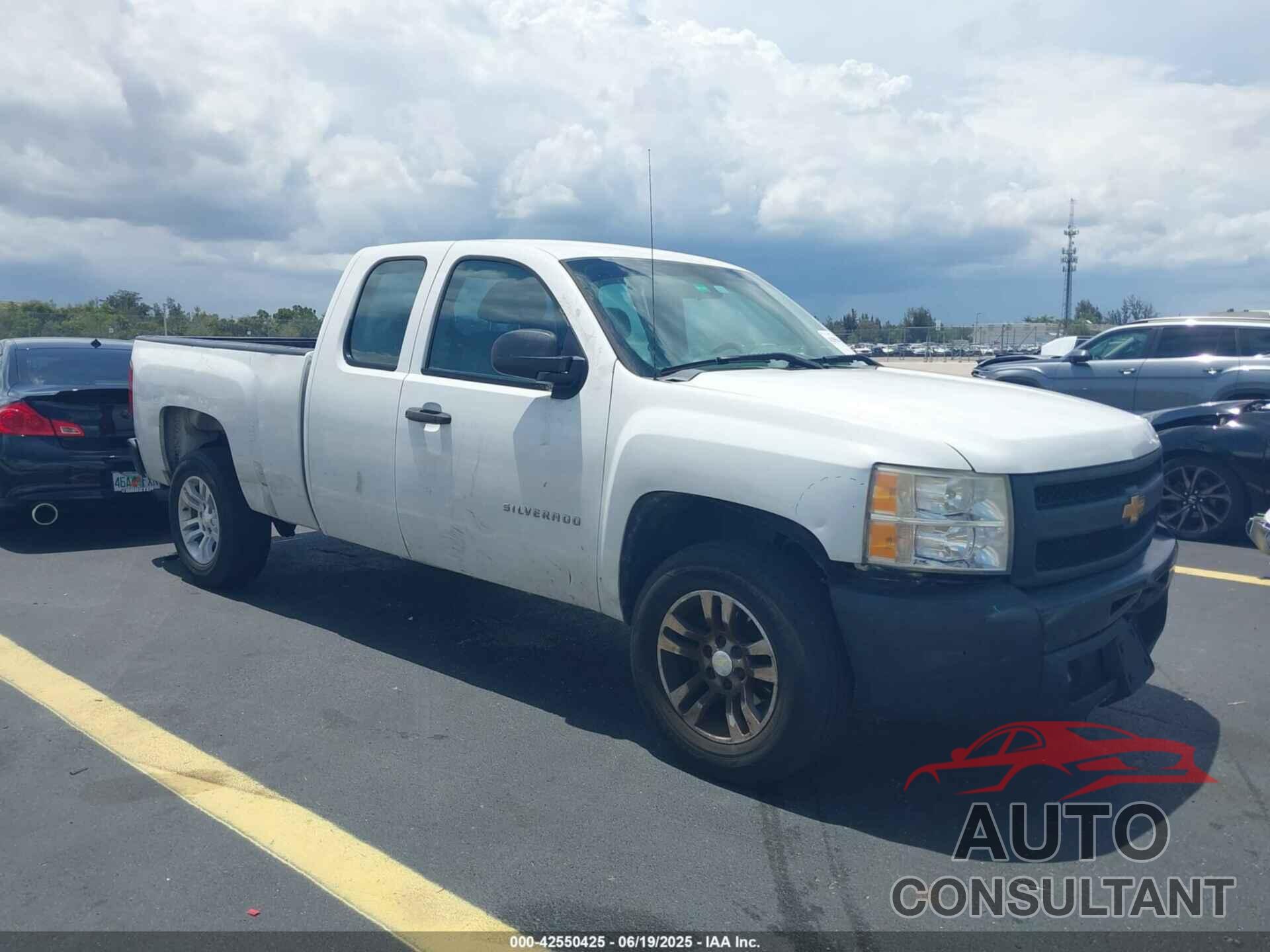 CHEVROLET SILVERADO 1500 2013 - 1GCRCPEX9DZ105490