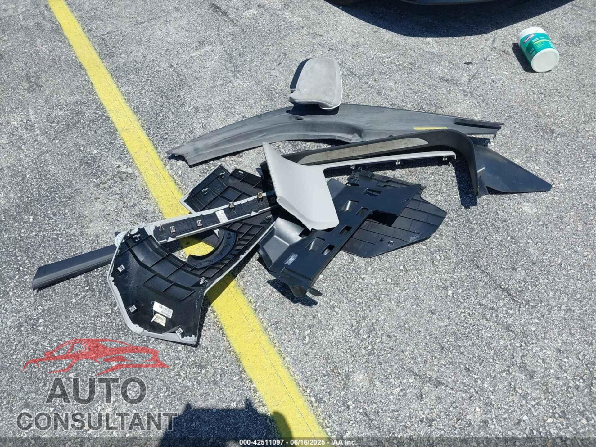 TESLA MODEL S 2013 - 5YJSA1DP9DFP06121