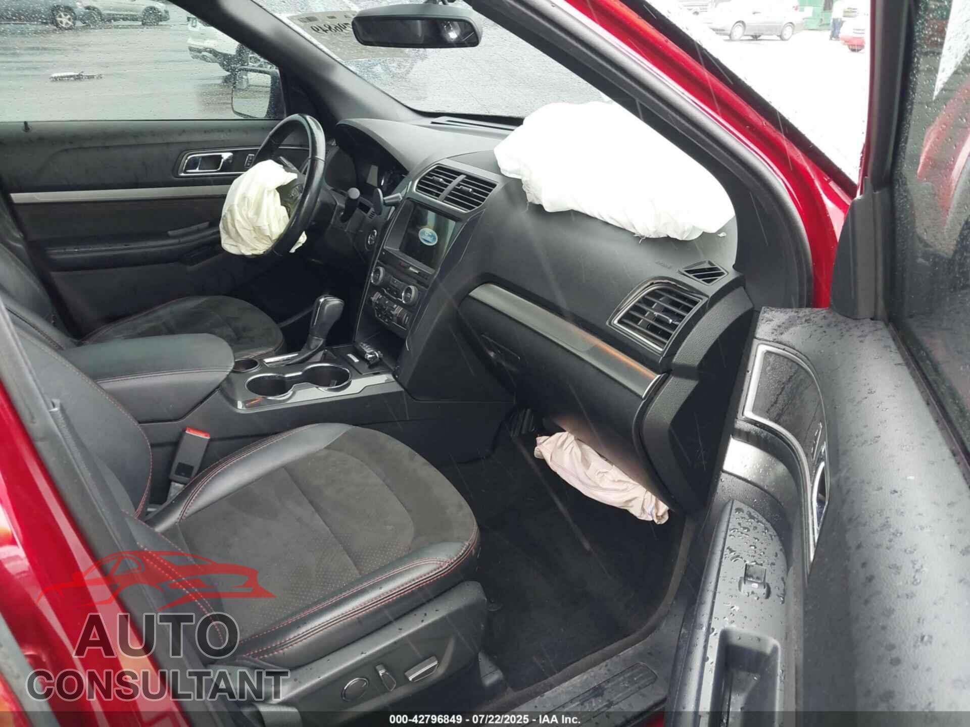 FORD EXPLORER 2018 - 1FM5K7DH0JGB38554