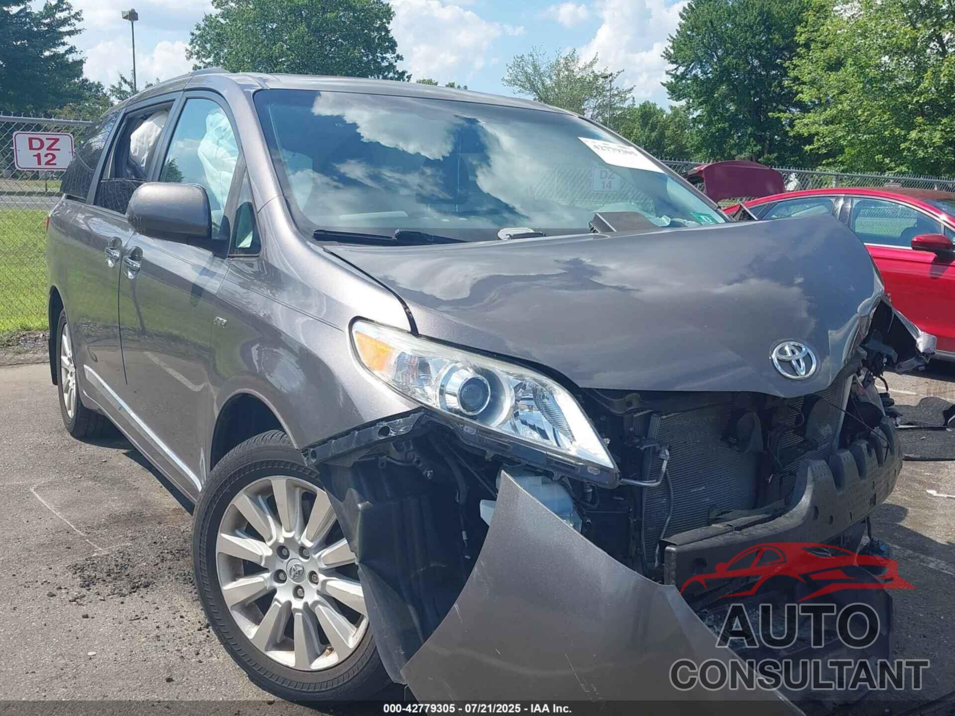 TOYOTA SIENNA 2016 - 5TDDK3DC6GS142586