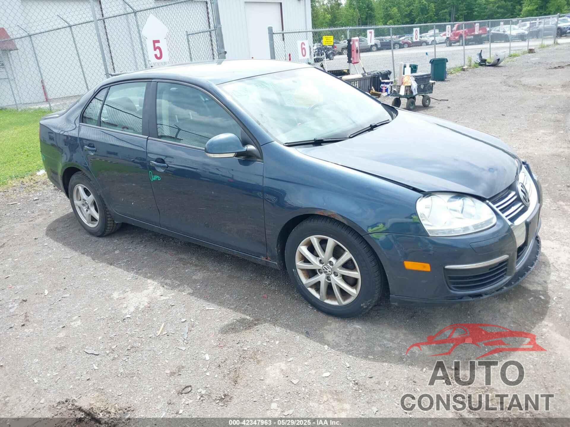 VOLKSWAGEN JETTA 2010 - 3VWAZ7AJ3AM114399