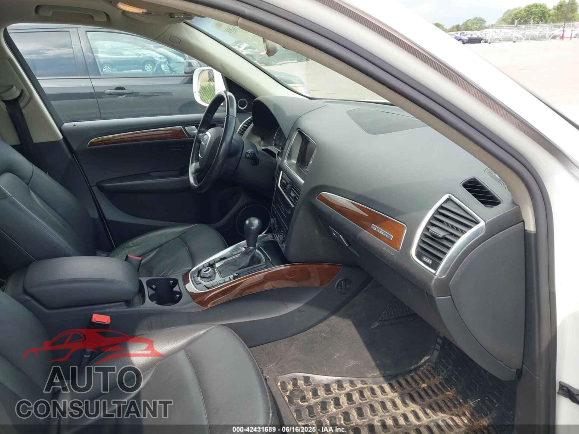AUDI Q5 2012 - WA1LFAFP3CA090551