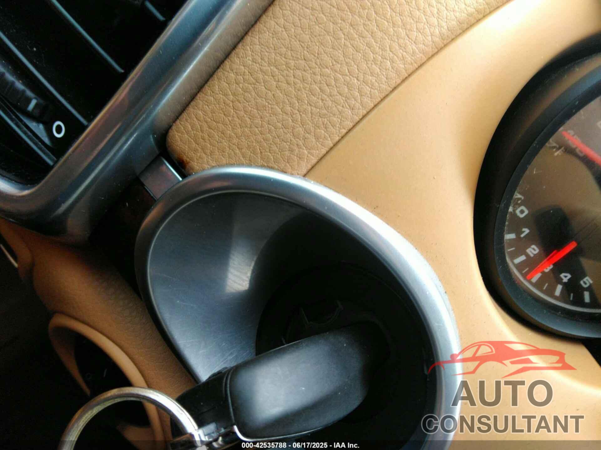 PORSCHE CAYENNE 2012 - WP1AA2A23CLA06583