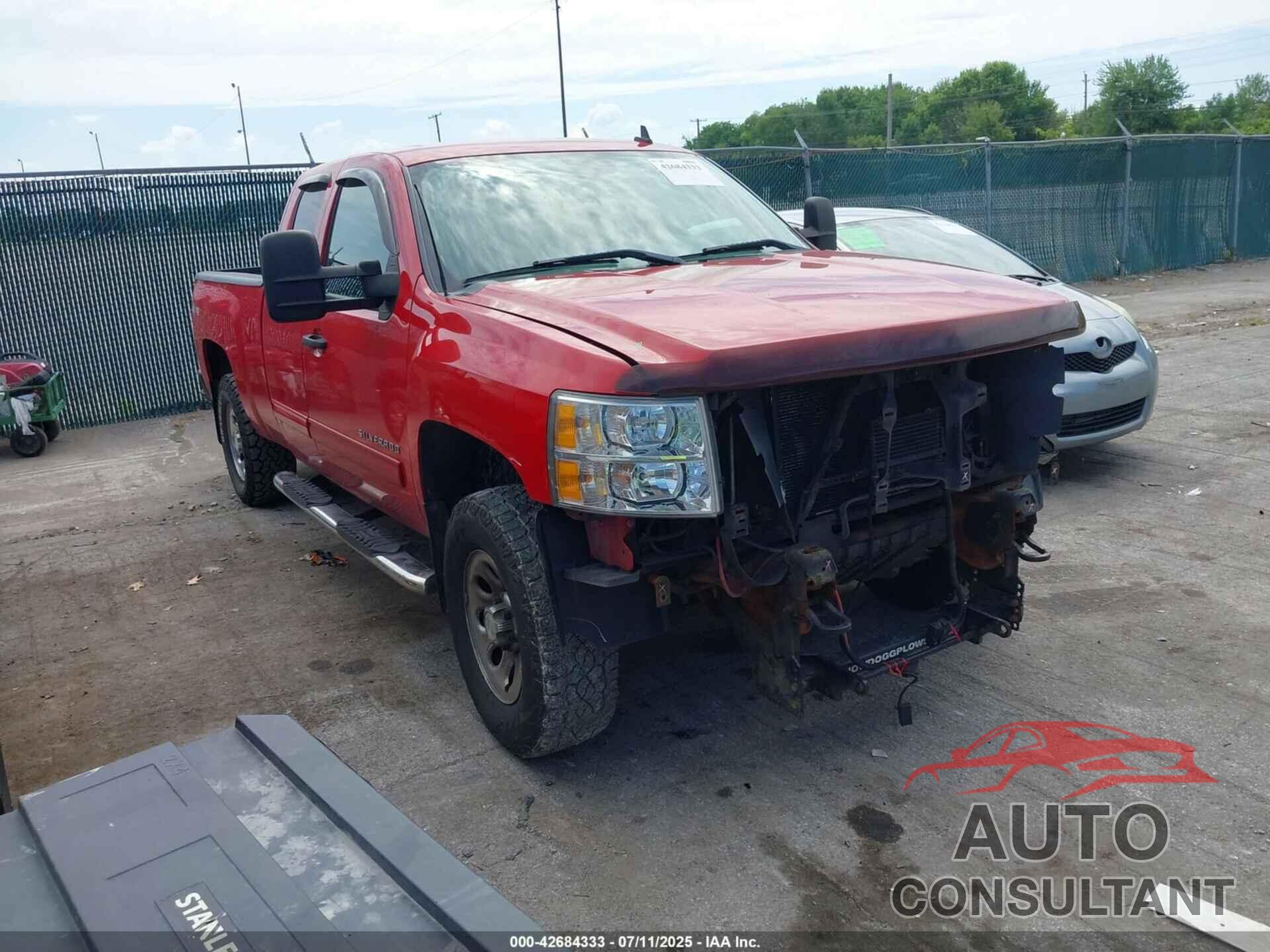 CHEVROLET SILVERADO 1500 2012 - 1GCRKREA9CZ117700